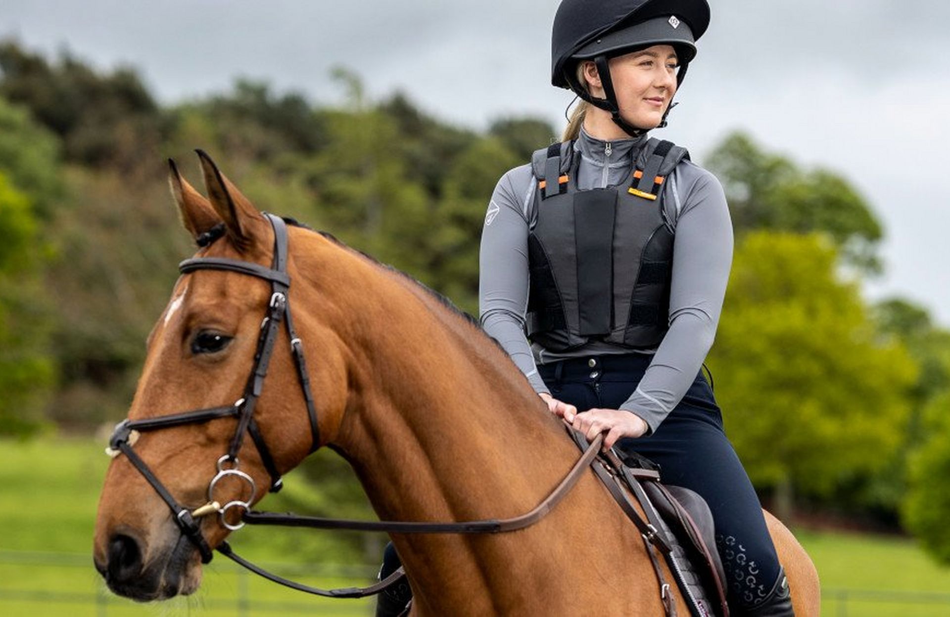 How To Fall Safely Off A Horse – Our Top Tips For Riders