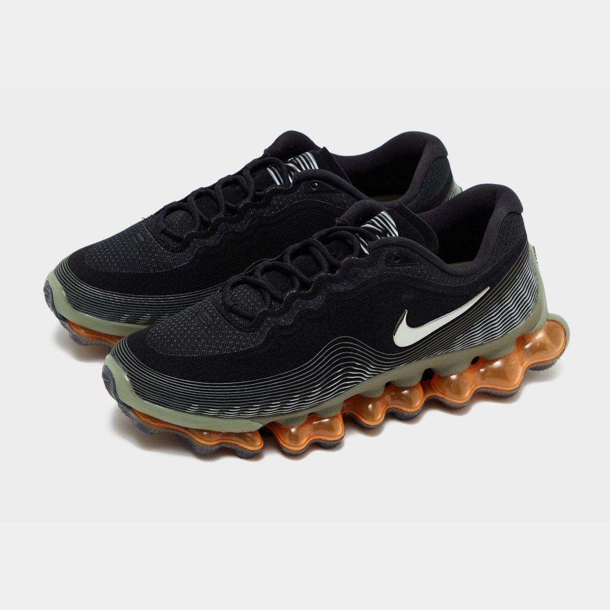 Nike Liquid Max