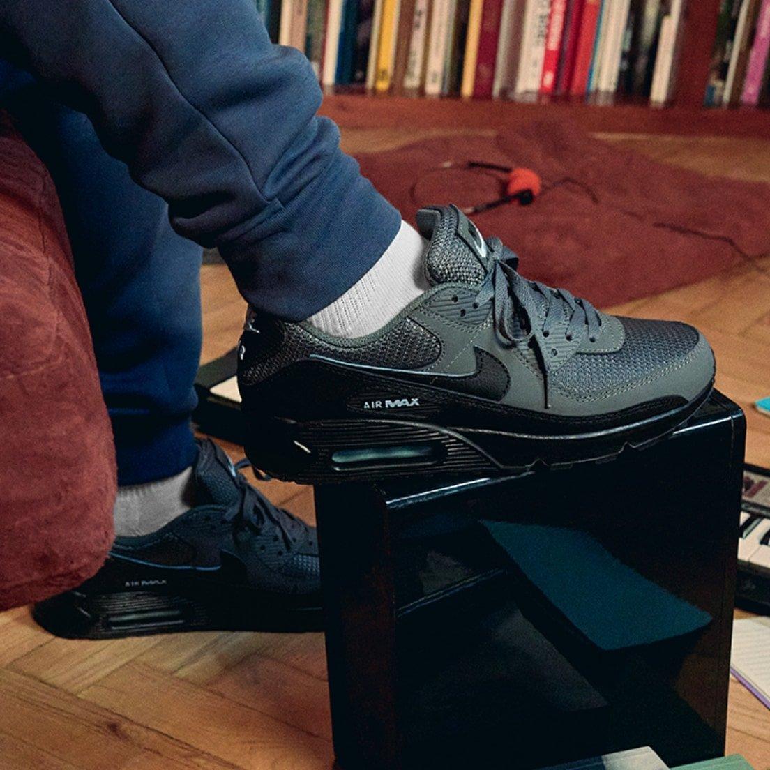 Mens Footwear