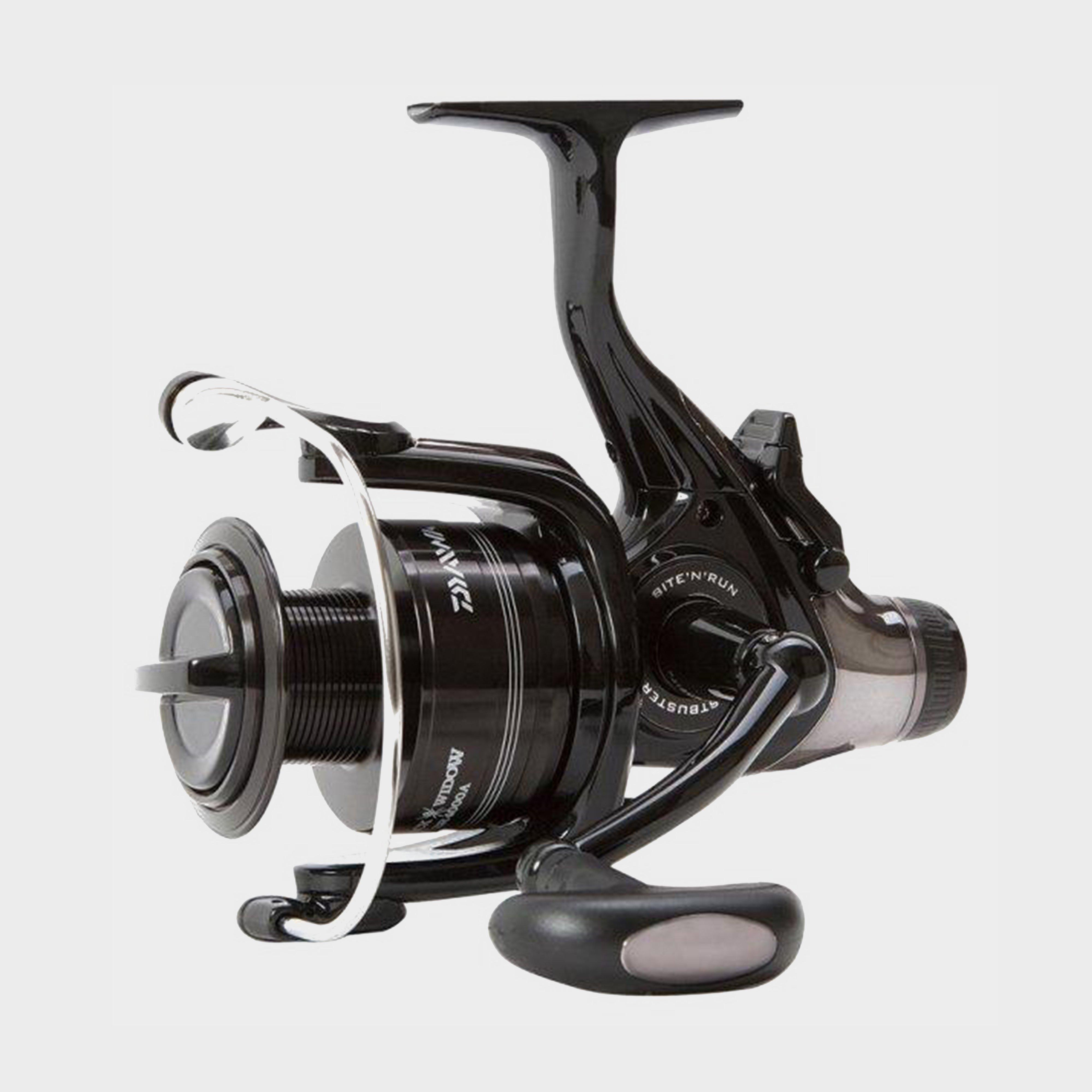 Image of Daiwa Black Widow Br 5000A, Red