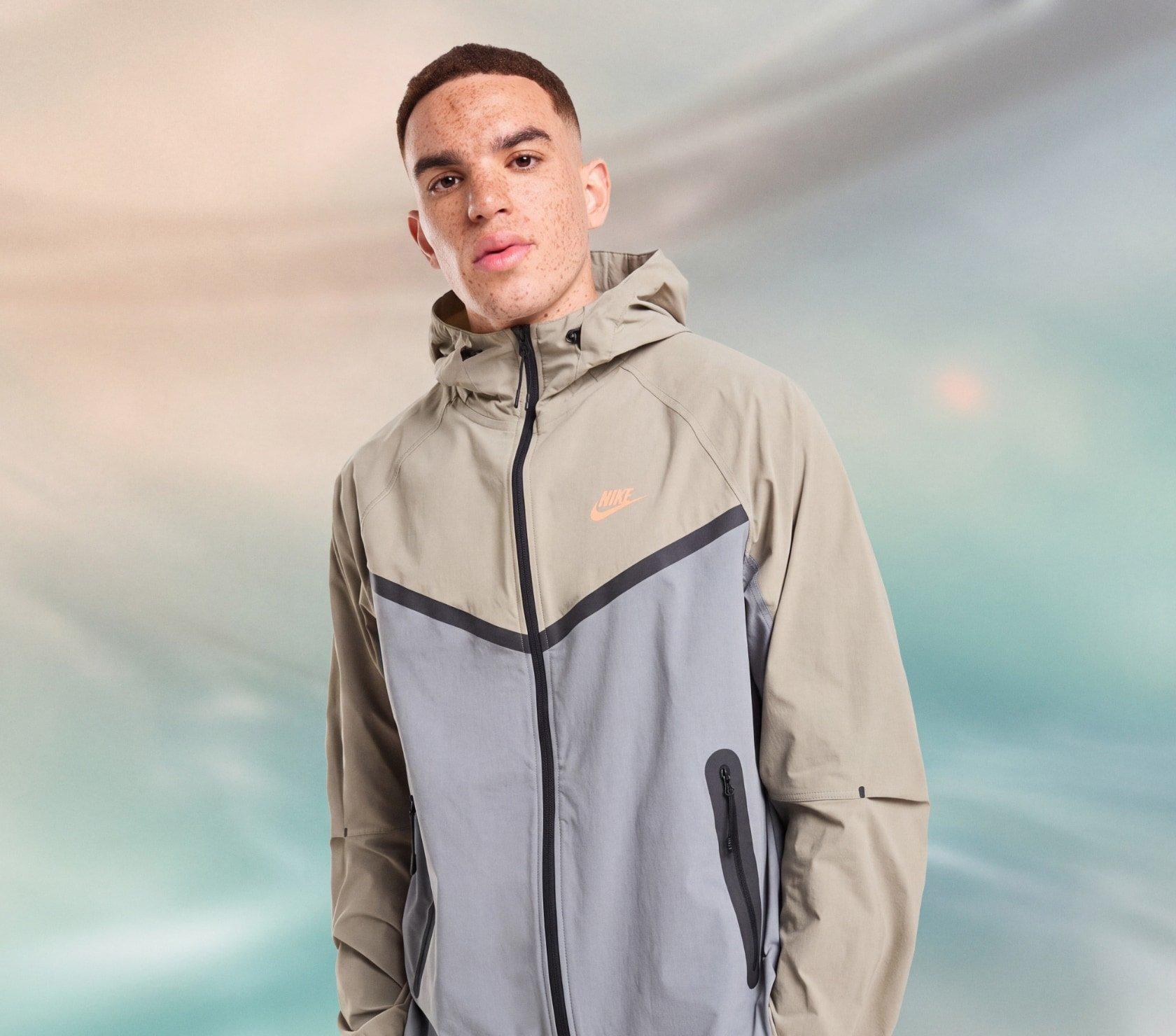 NIKE P-6000