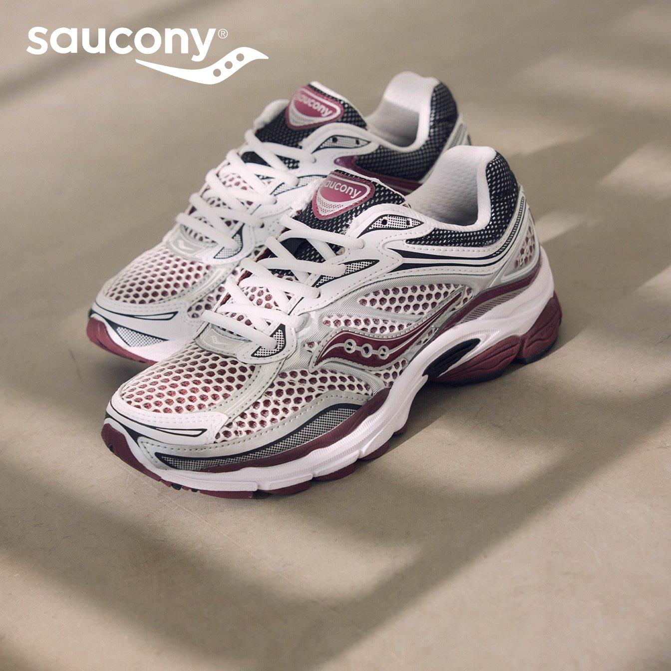 SAUCONY 