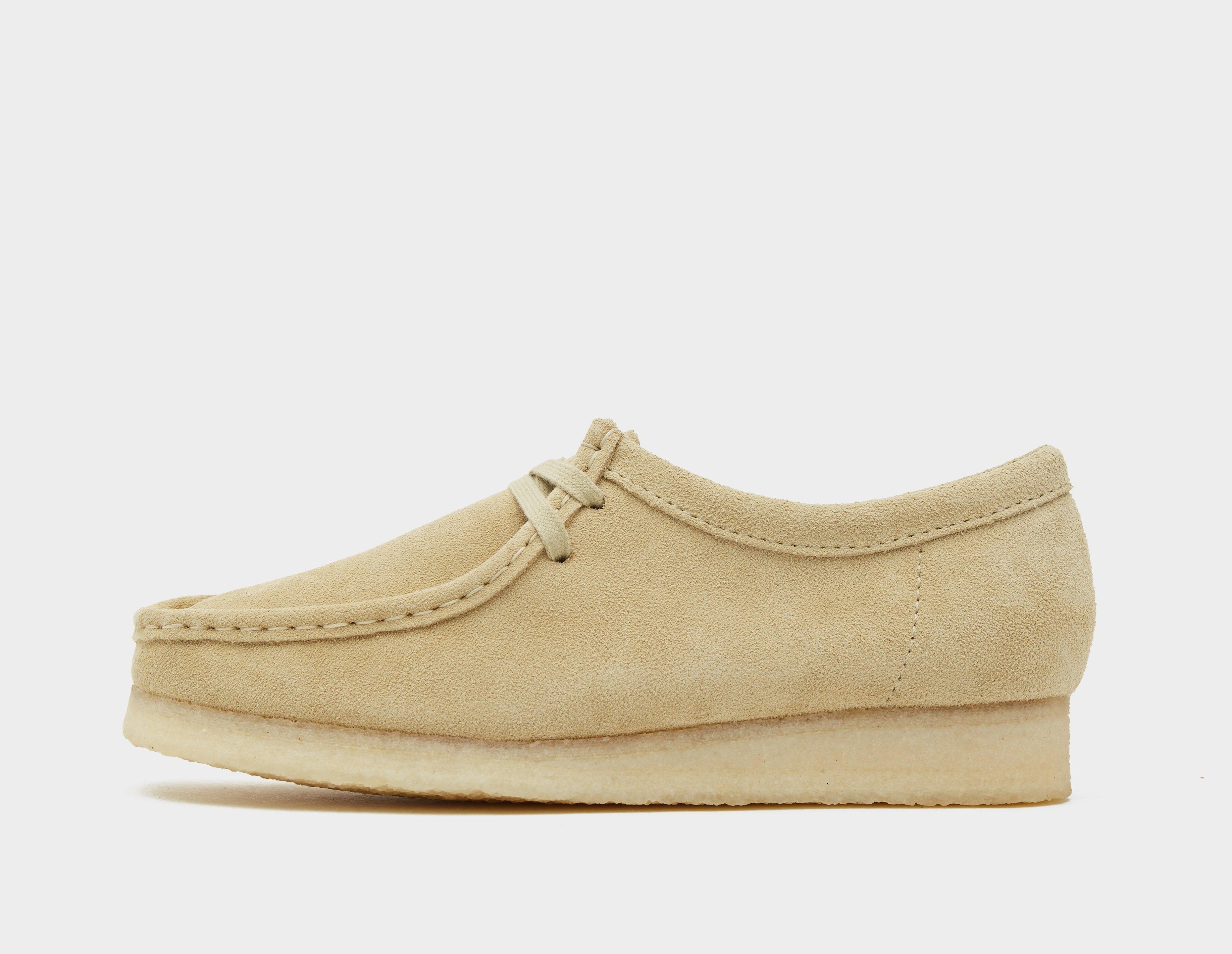 Clarks Originals  Wallabee Beige in  Women's Size 3.5