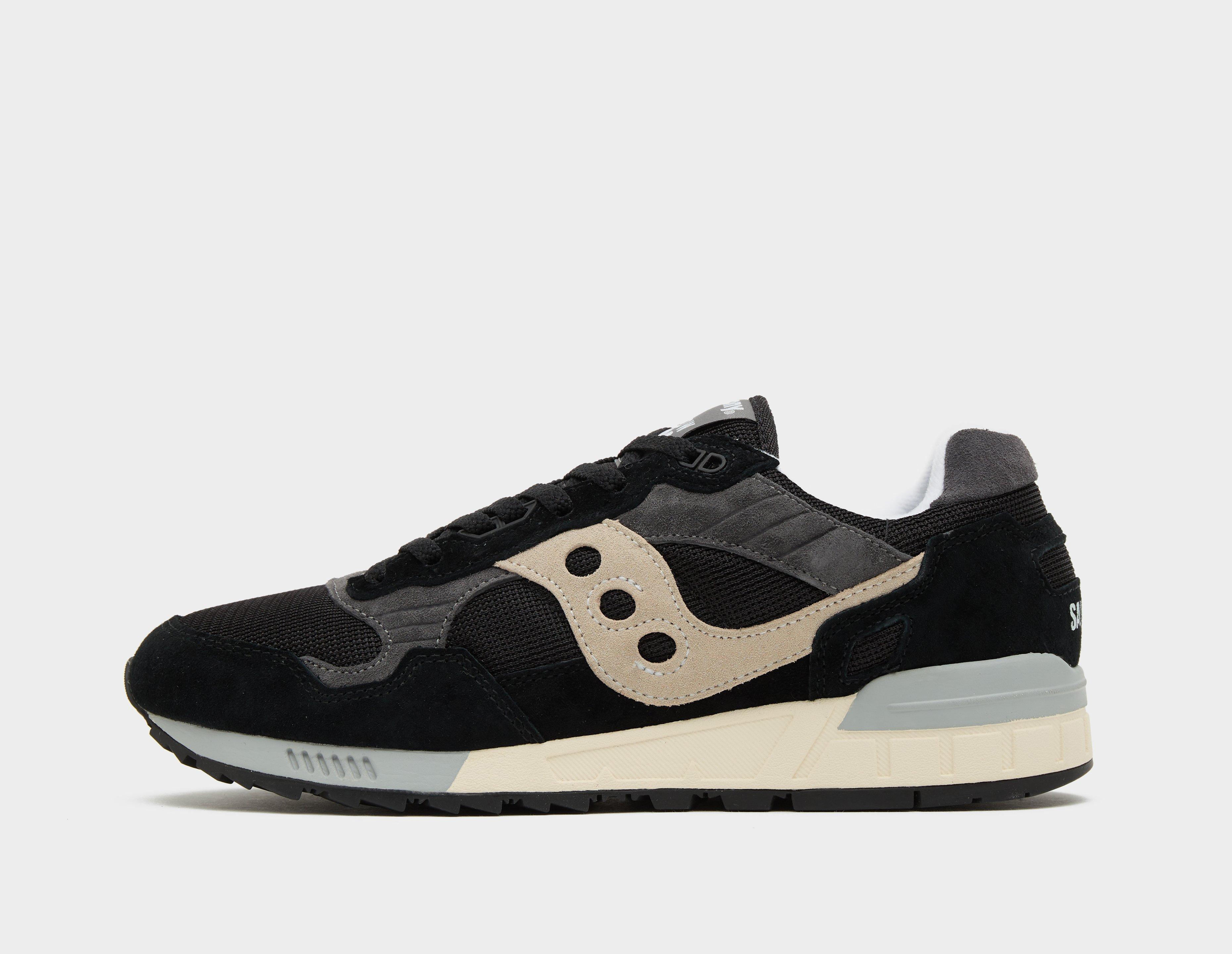 Saucony Shadow 5000 Black in  Men's Size 7.5