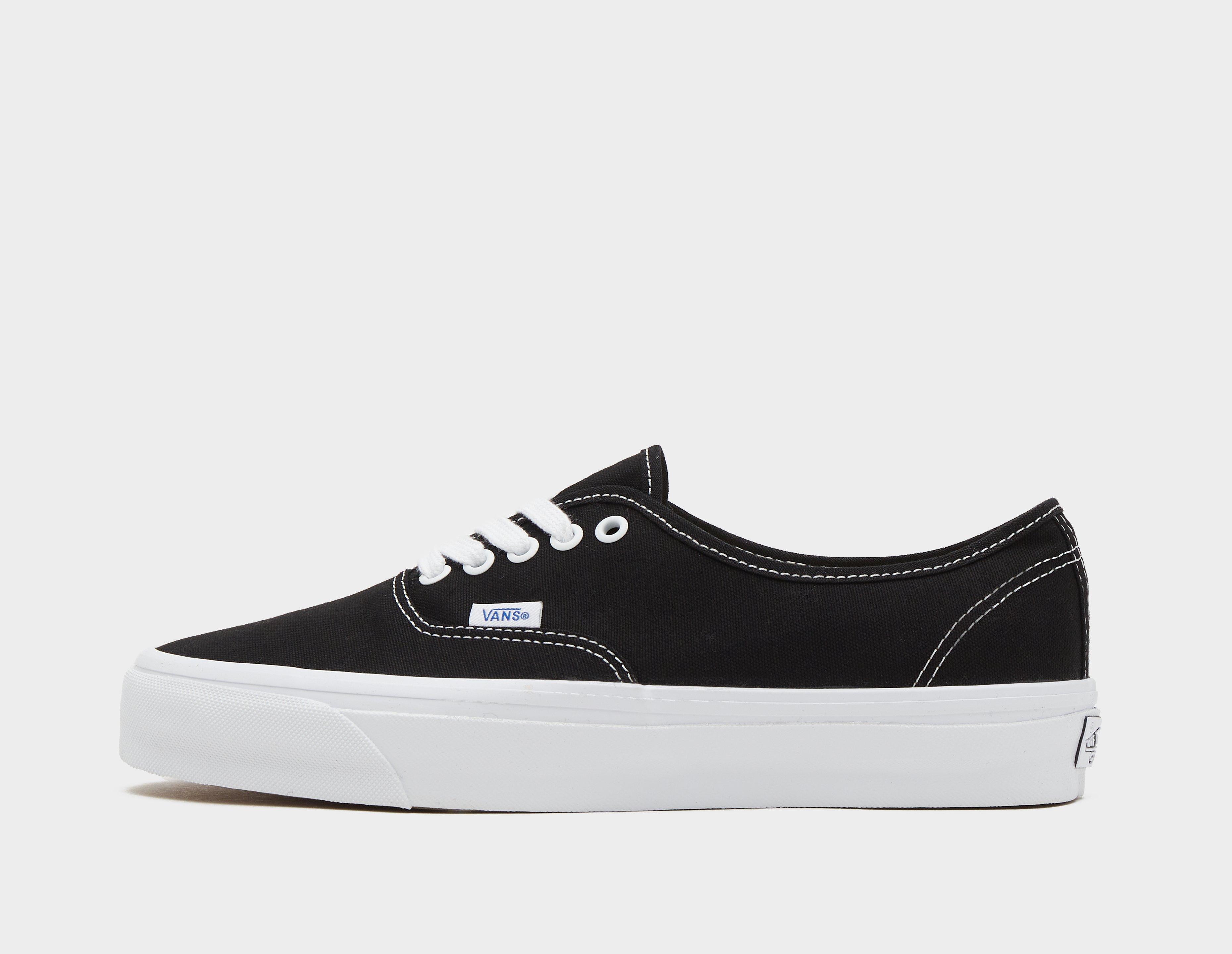 Vans Authentic 44 Dx Black in  Men's Size 8.5