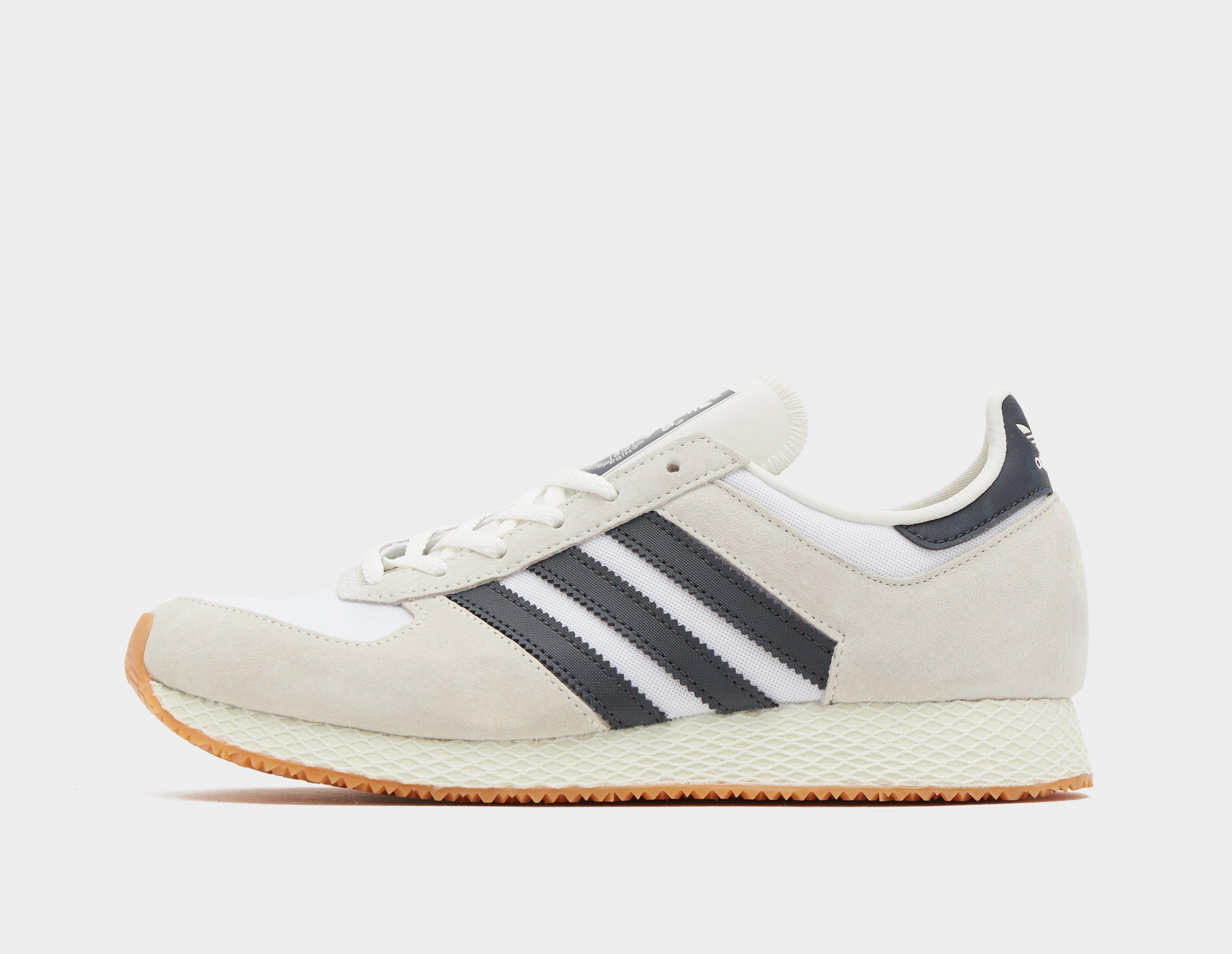 Adidas Originals  Atlanta White in  Women's Size 4.5