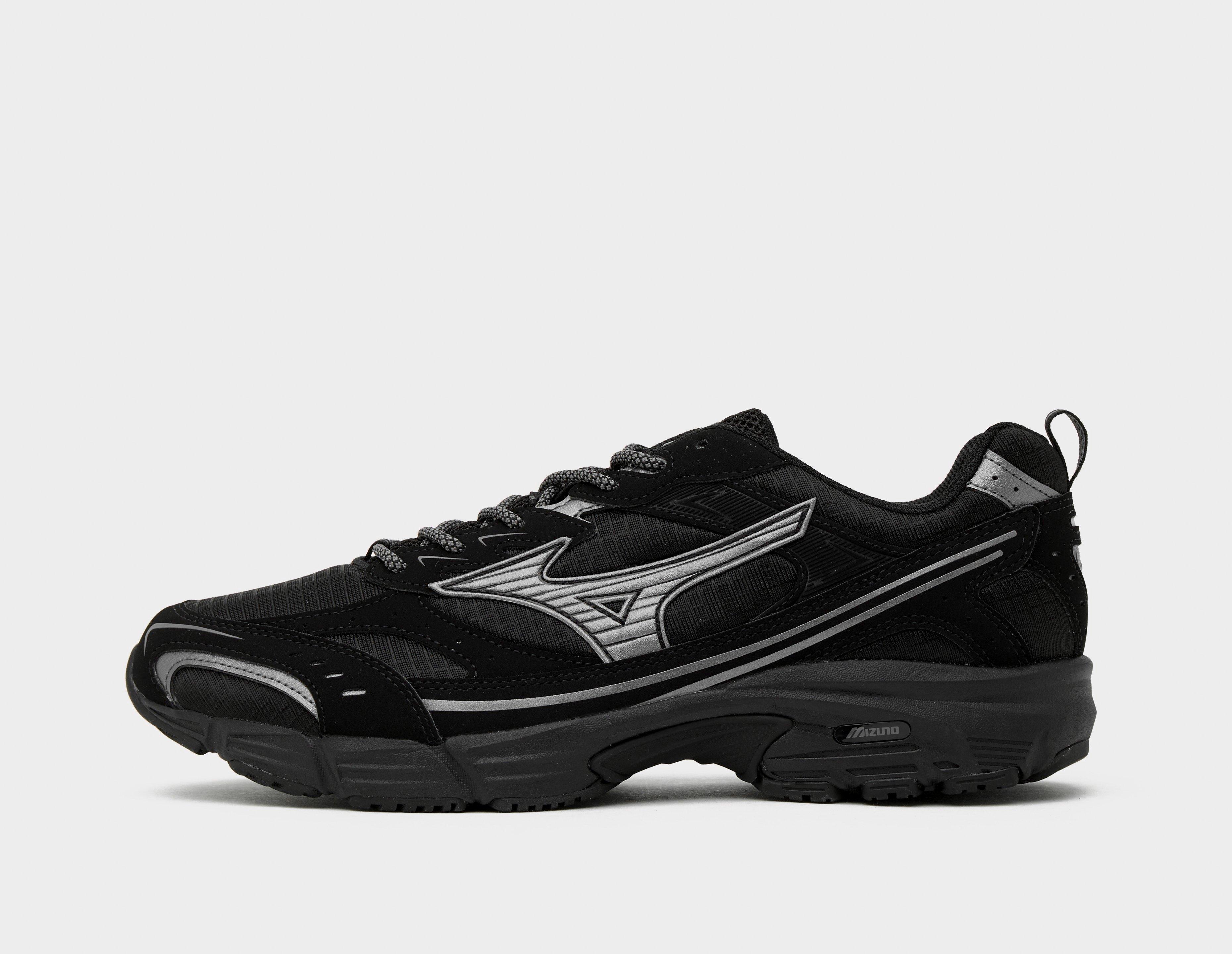 Mizuno Mxr Tech Black in  Men's Size 11