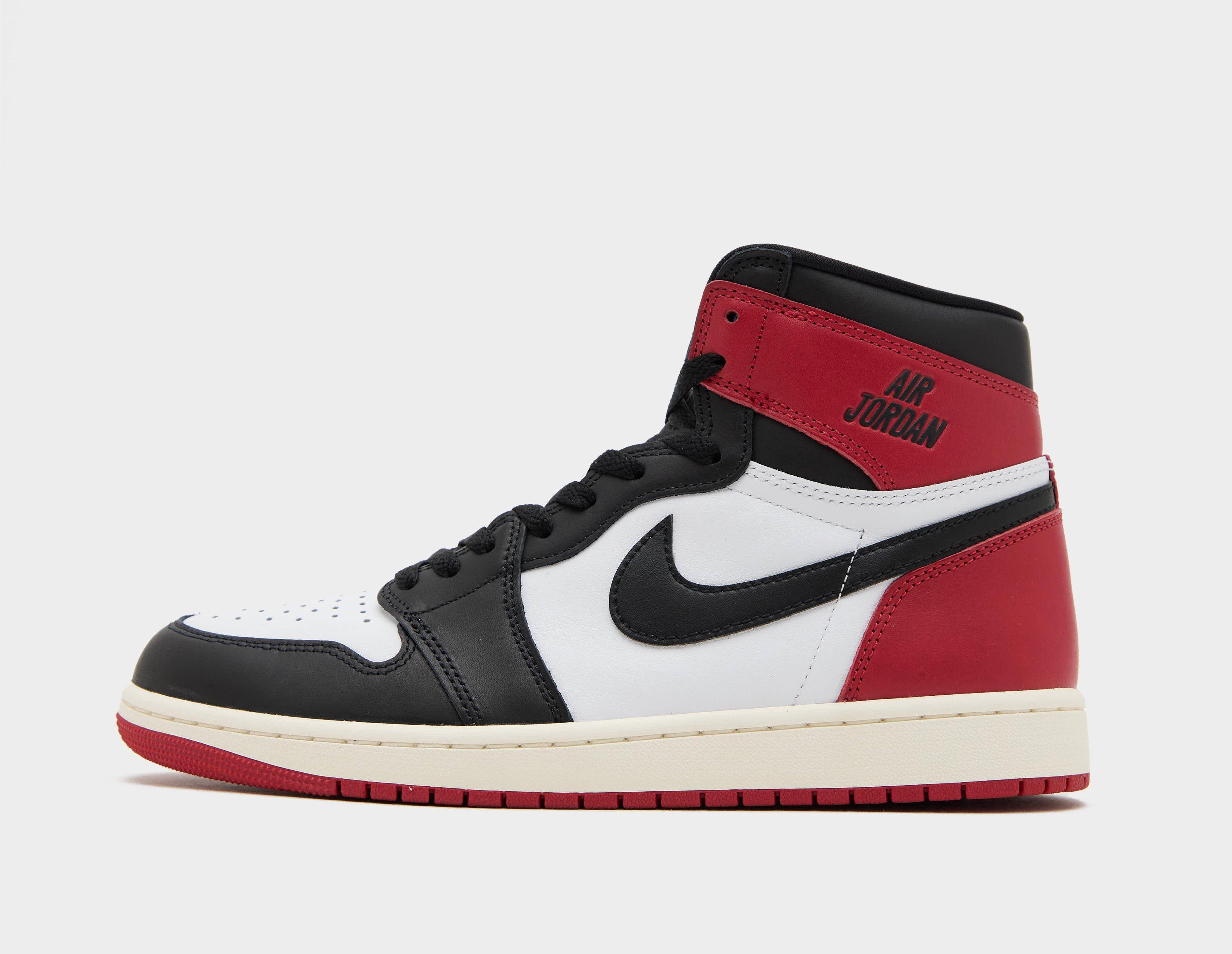 Jordan Air 1 Retro High Black in  Men's Size 8