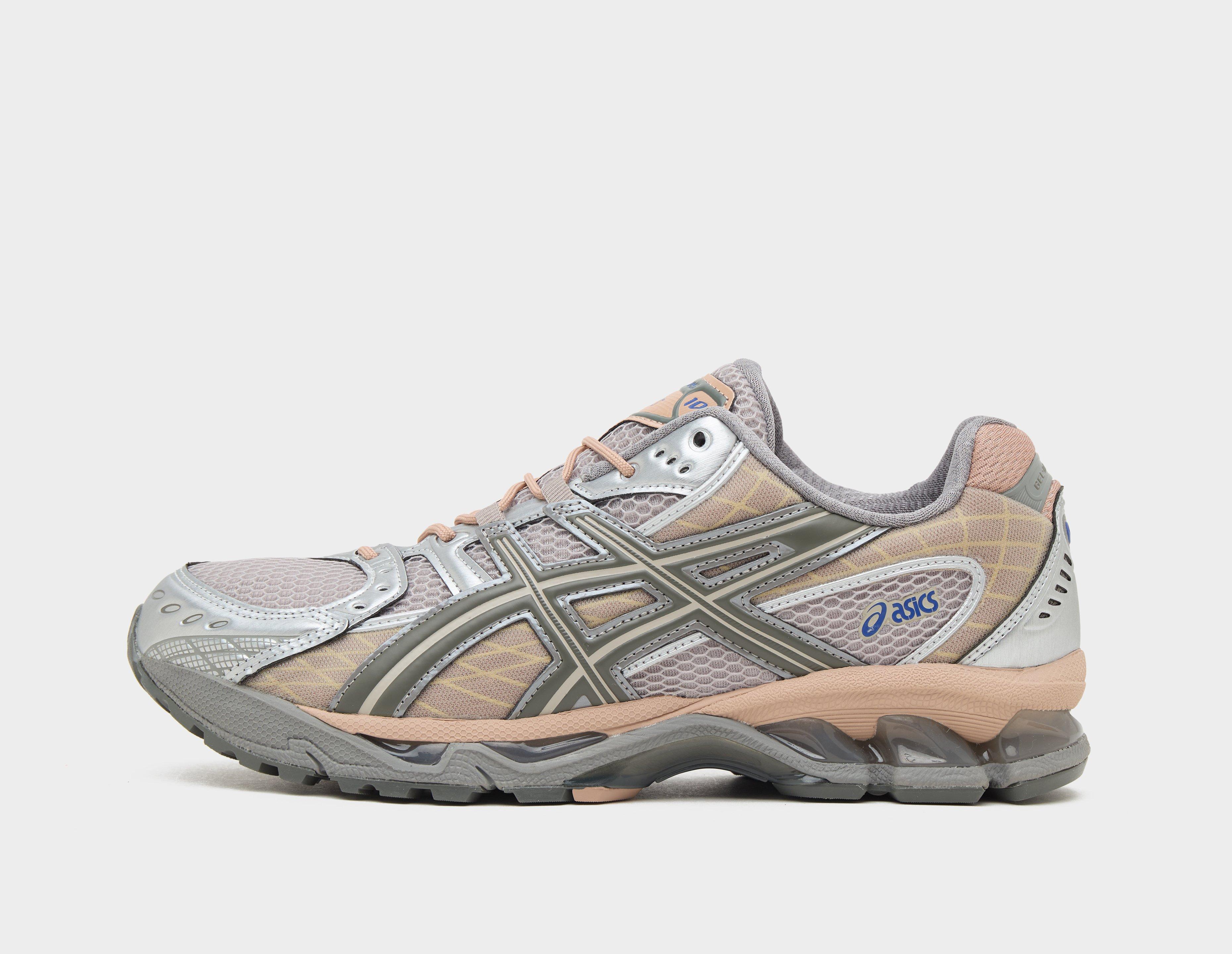 Asics Gel-Nimbus 10.1 Pink in  Men's Size 8.5