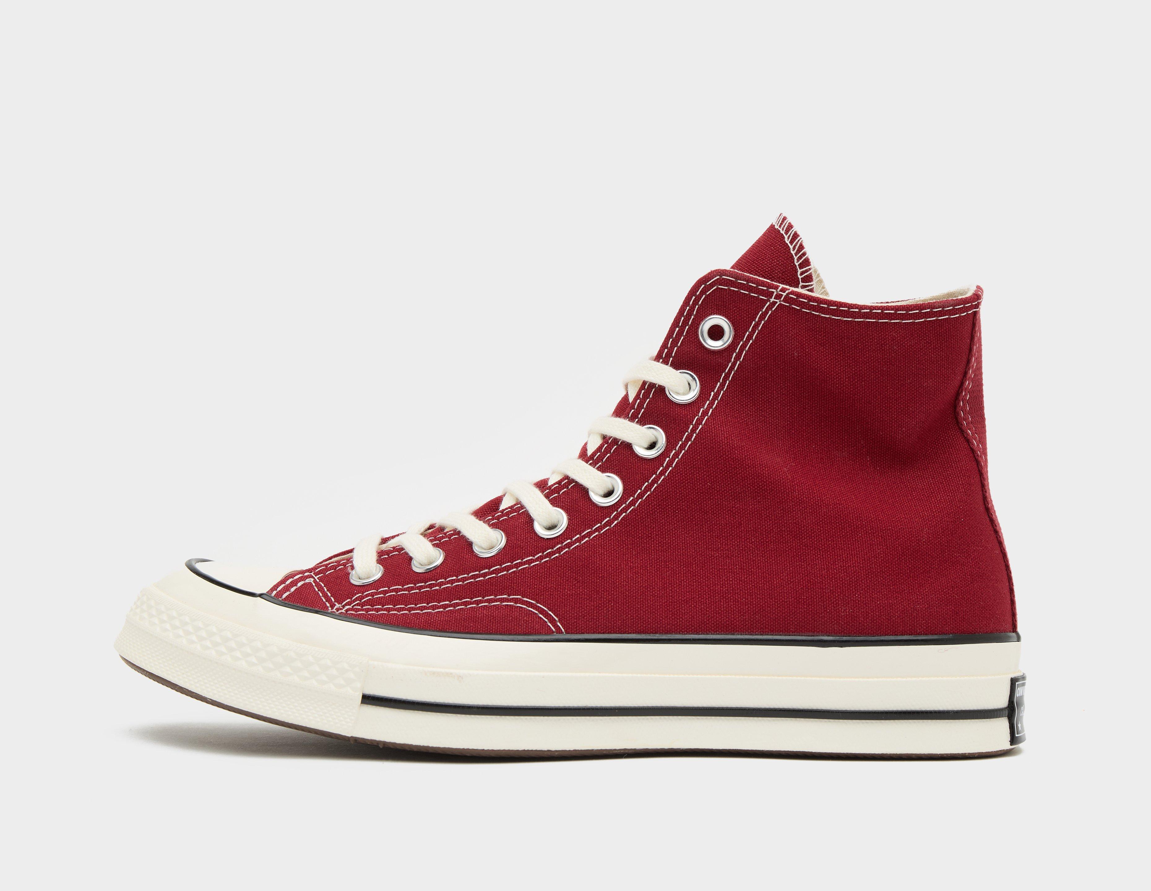 Converse  Chuck 70 Hi Red in  Women's Size 4