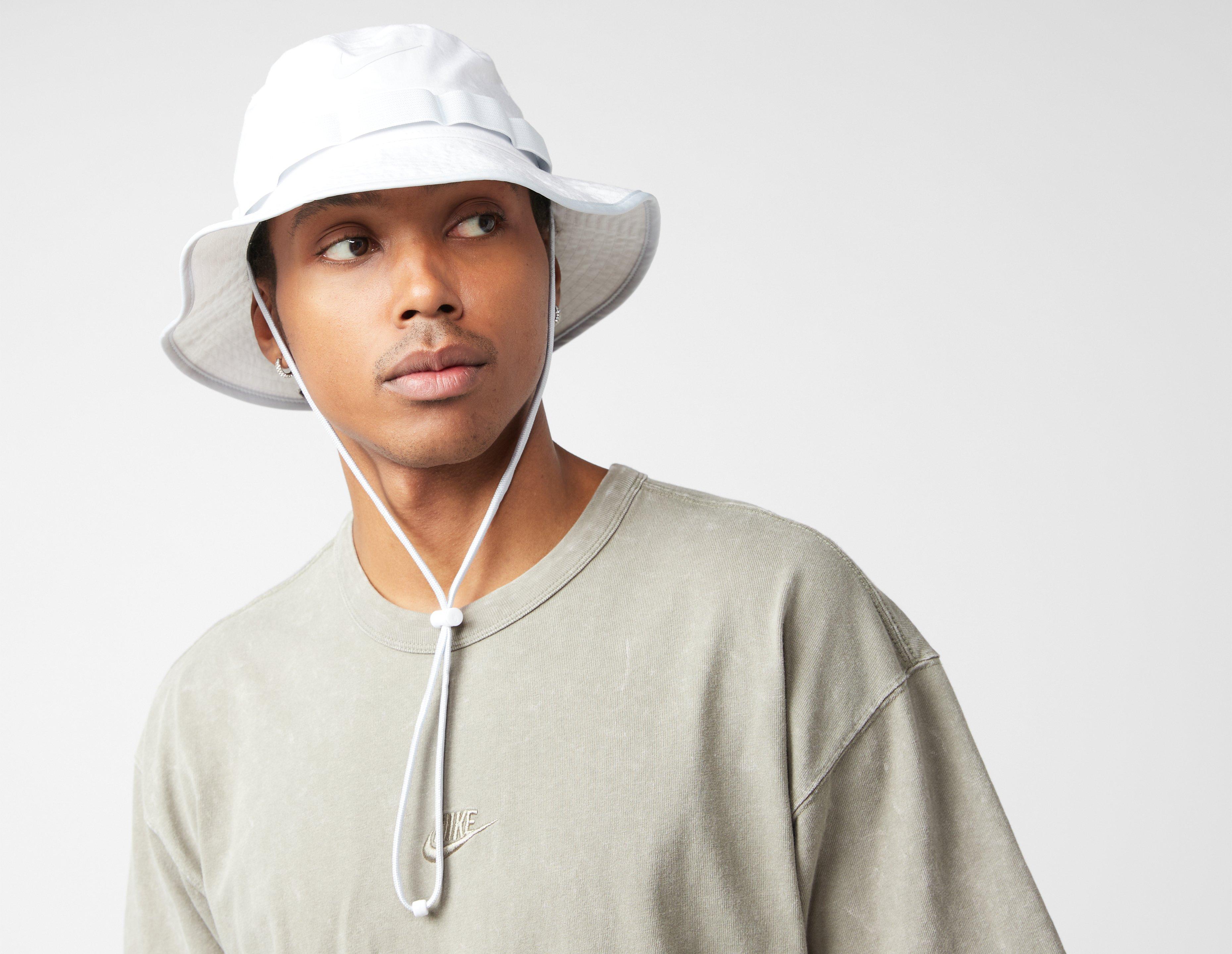 Nike Apex Dri-Fit Bucket Hat White in   Size Small