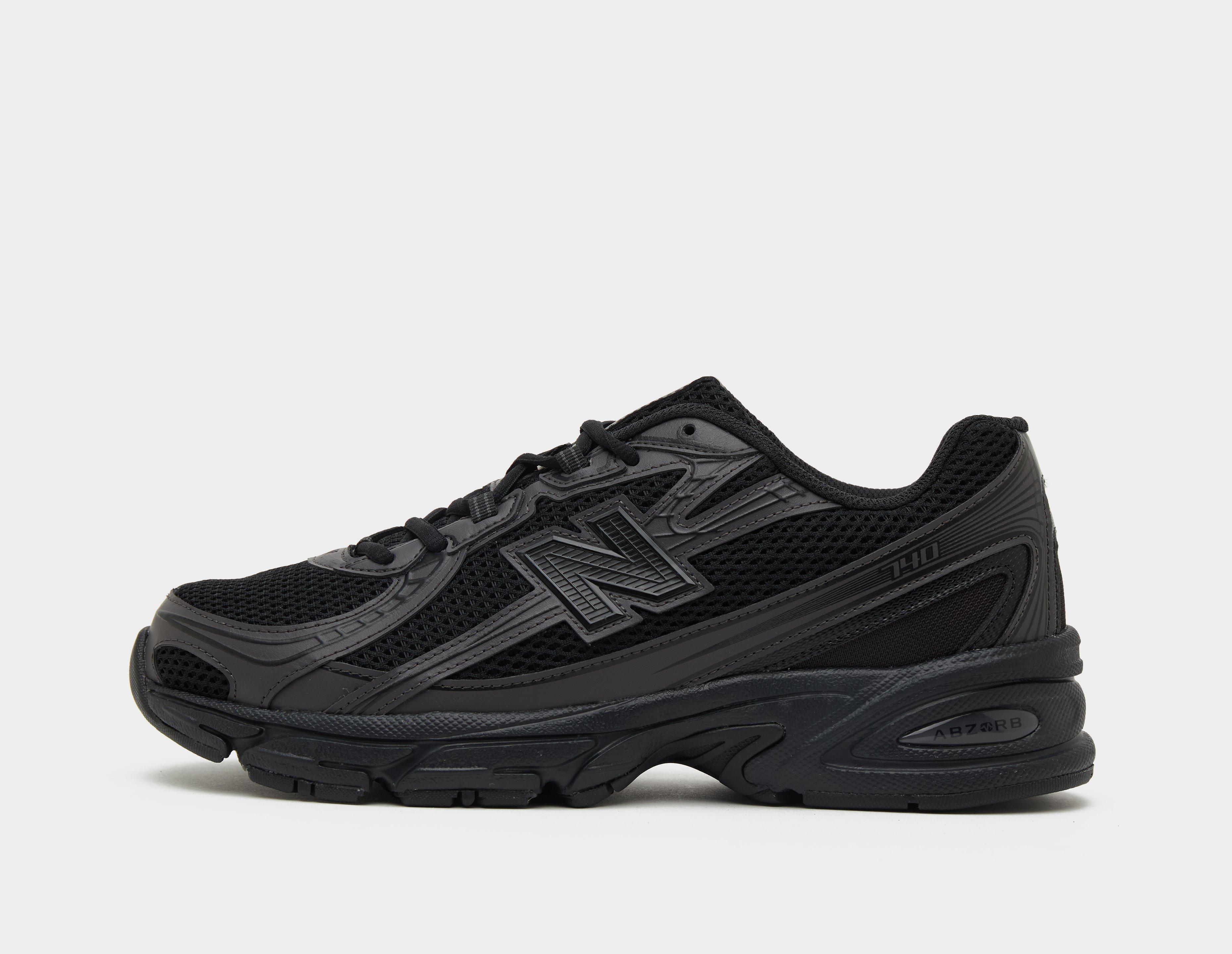 New Balance 740 Black in  Men's Size 11