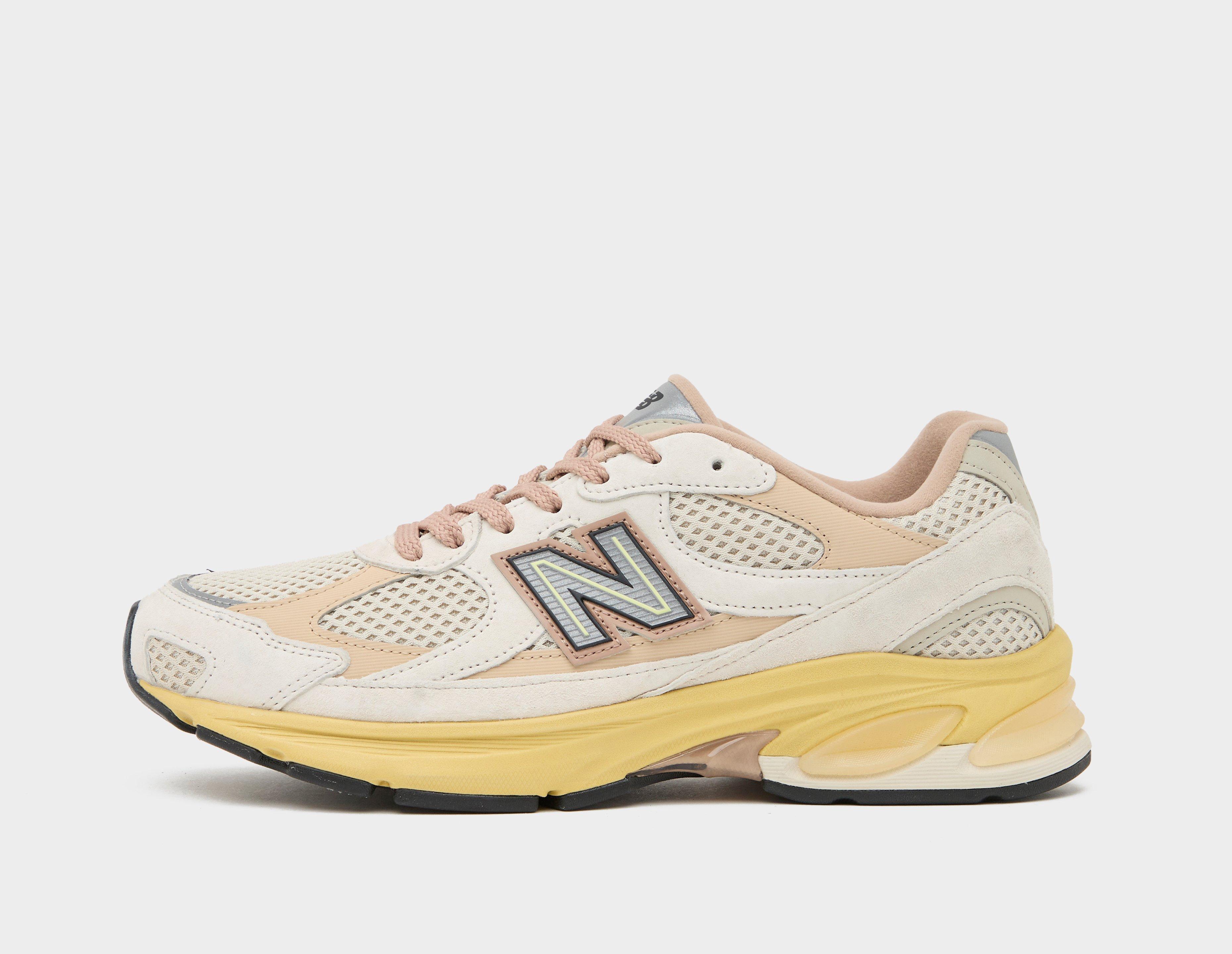 New Balance 2010 Beige in  Men's Size 9