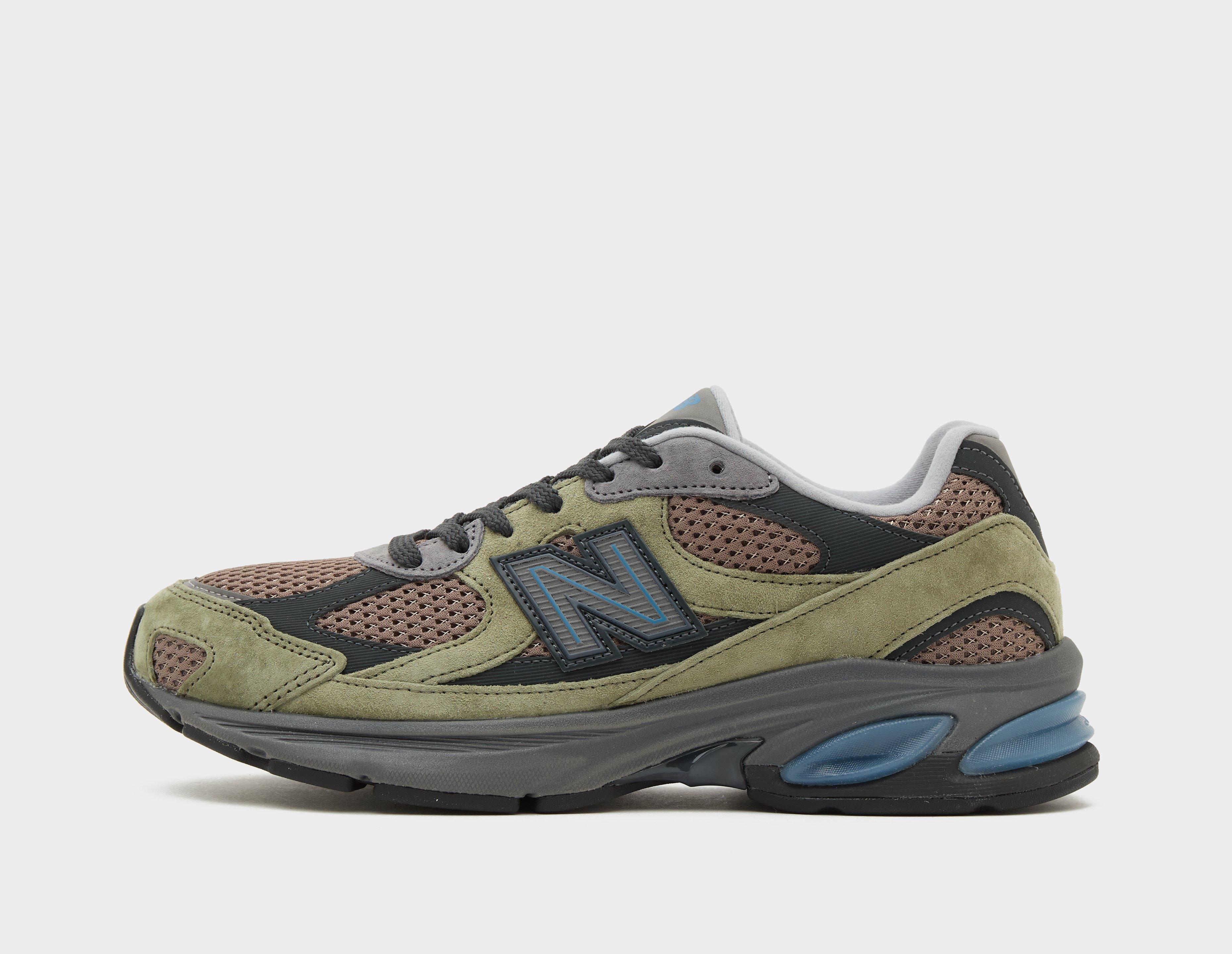 New Balance 2010 Green in  Men's Size 9