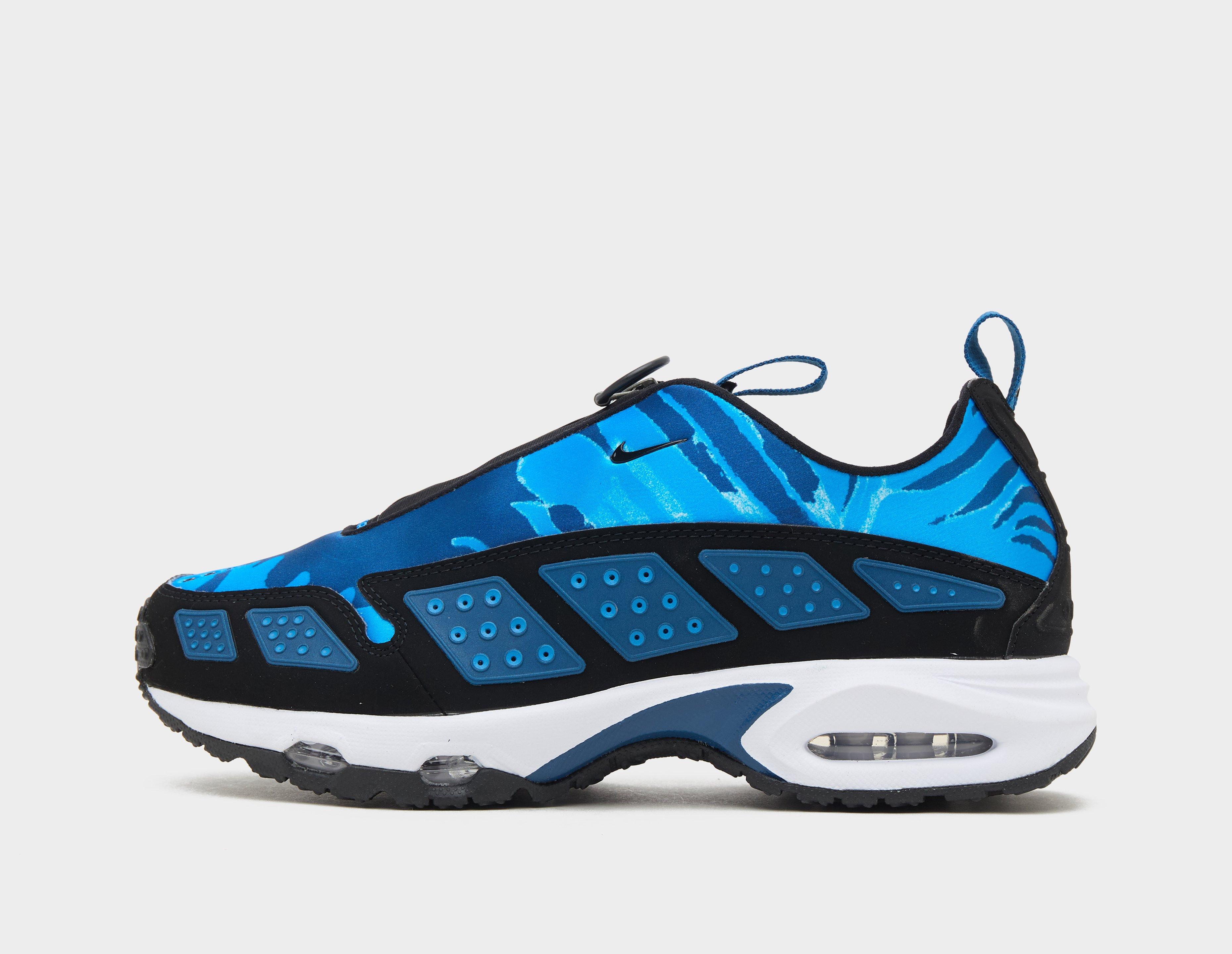 Nike Air Max Sndr Blue in  Men's Size 8