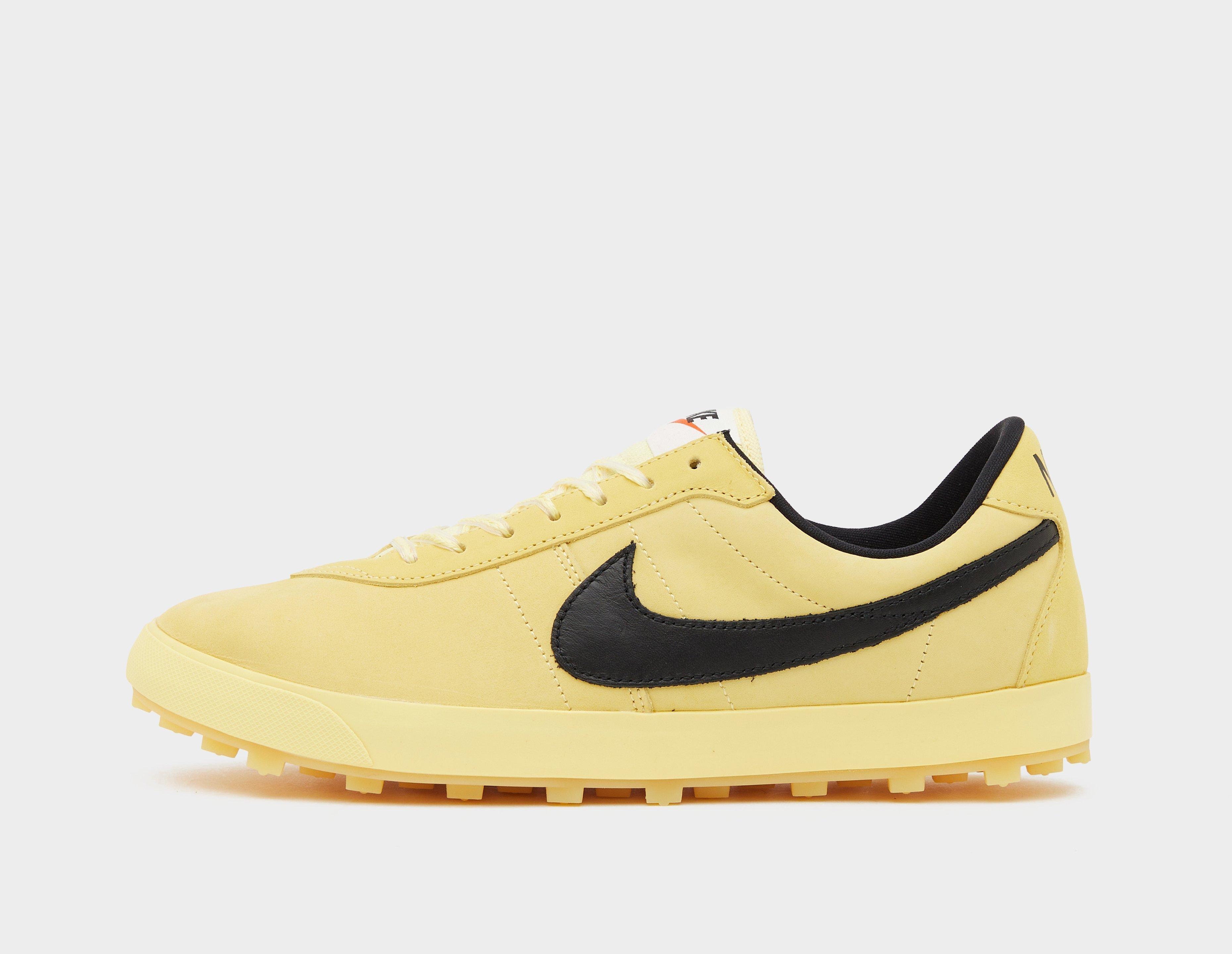 Nike Astrograbber Yellow in  Men's Size 10.5