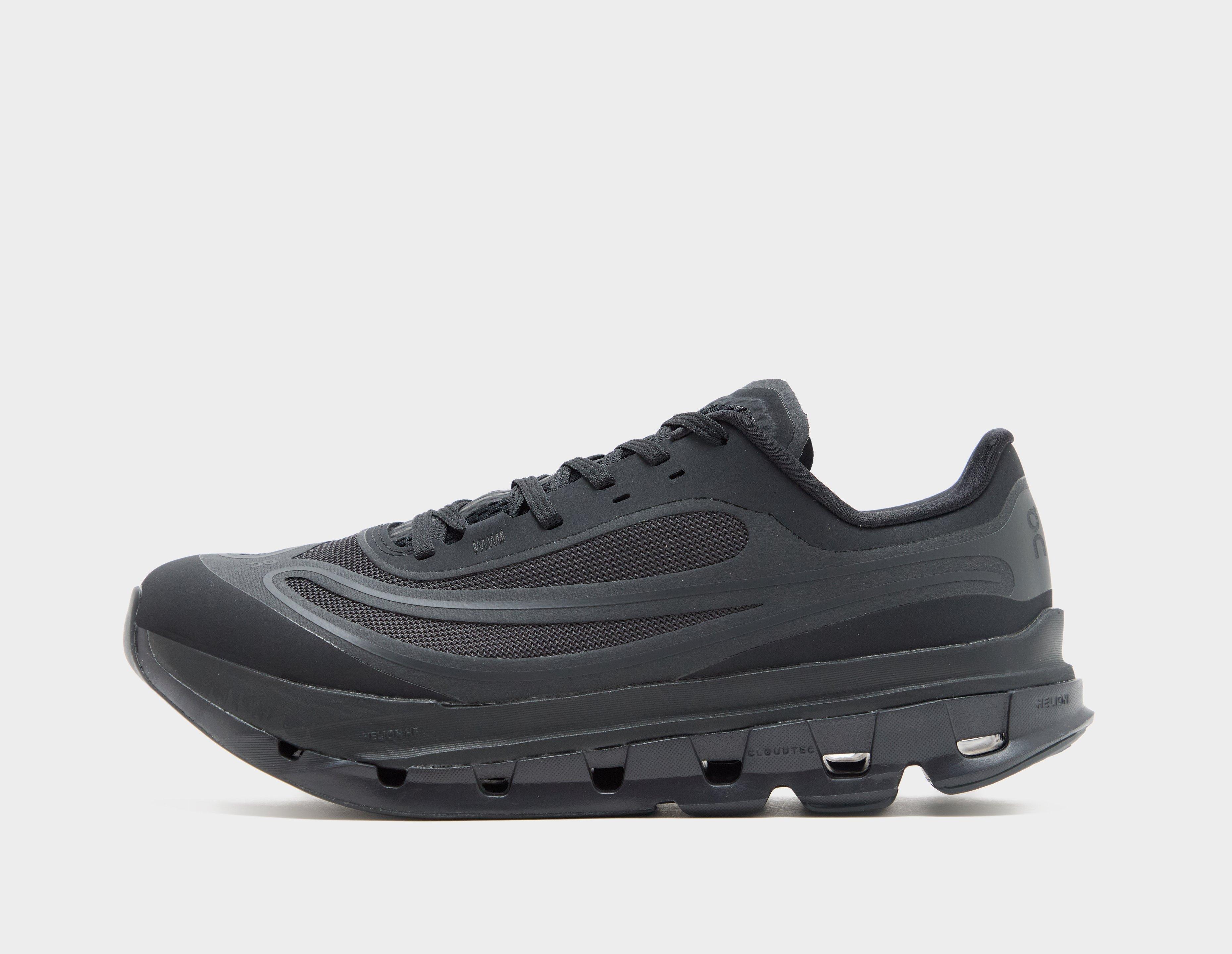 On Running Cloudflow 5 Black in  Men's Size 9