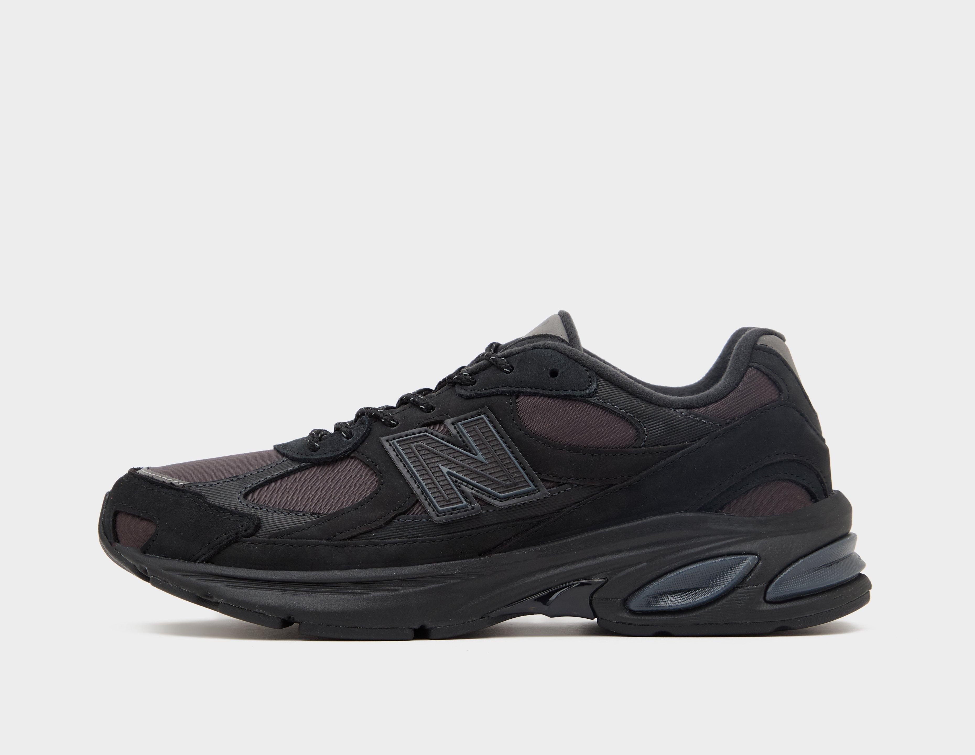 New Balance 2010 Black in  Men's Size 8
