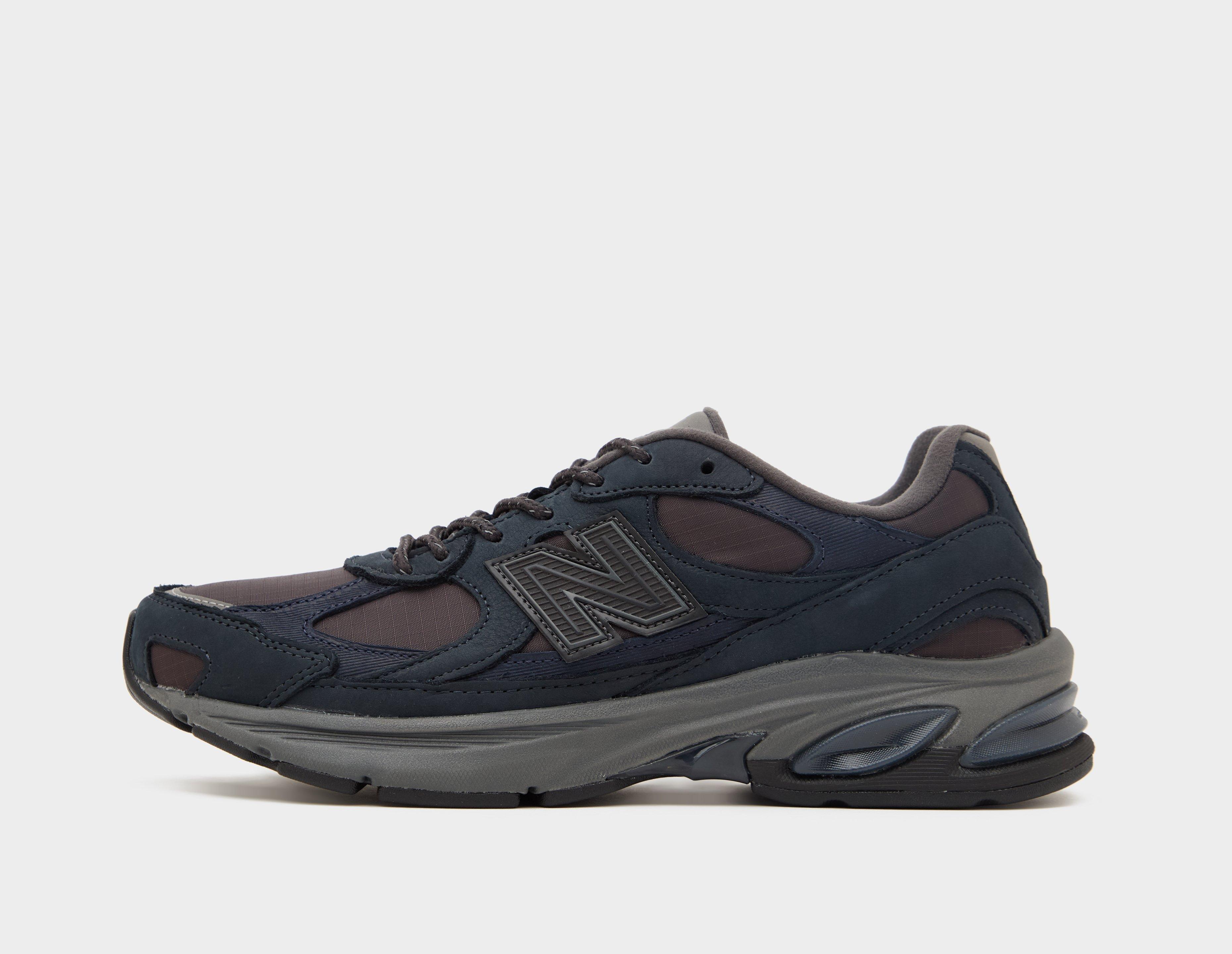 New Balance 2010 Black in  Men's Size 9