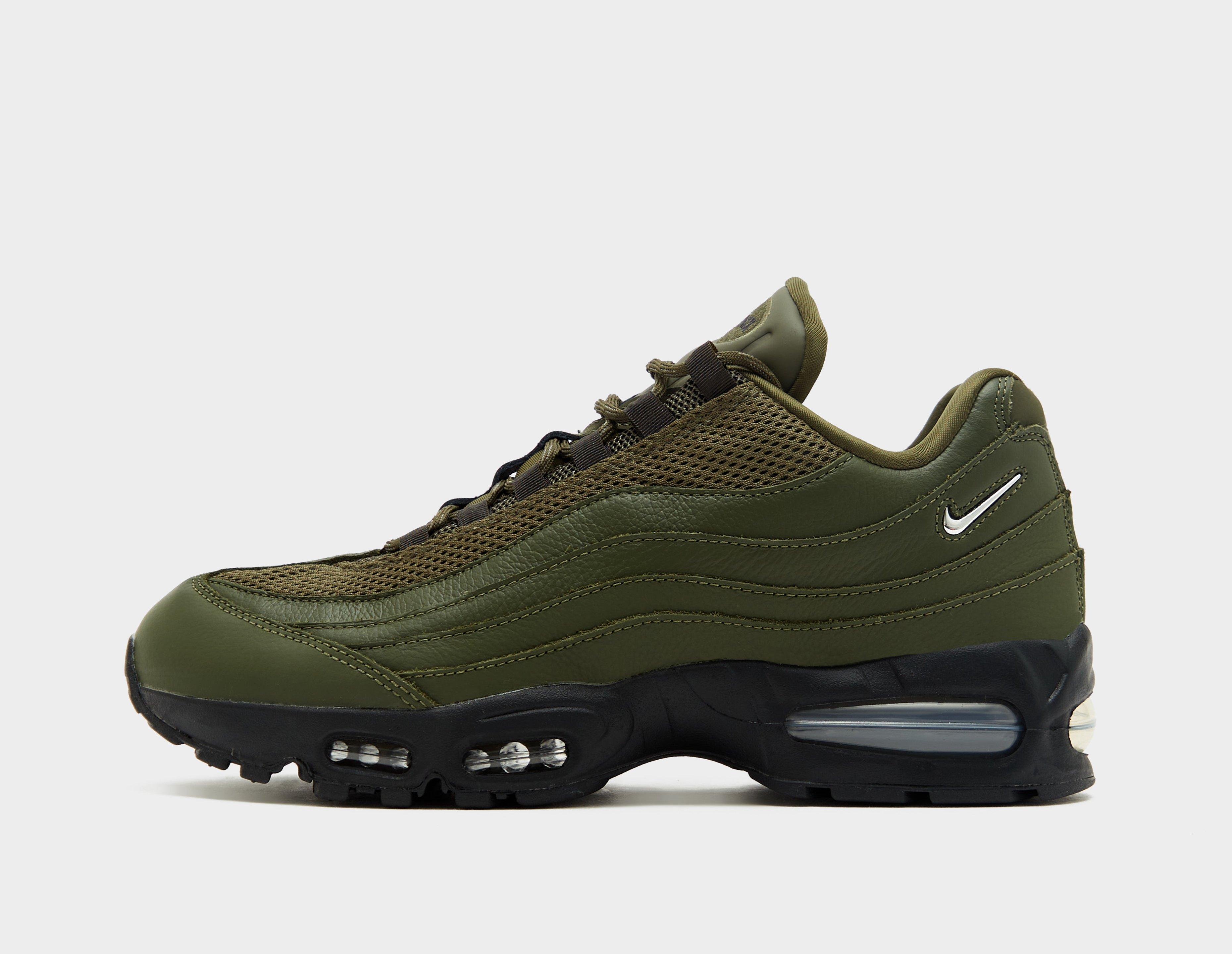 Nike Air Max 95 Green in  Men's Size 10.5