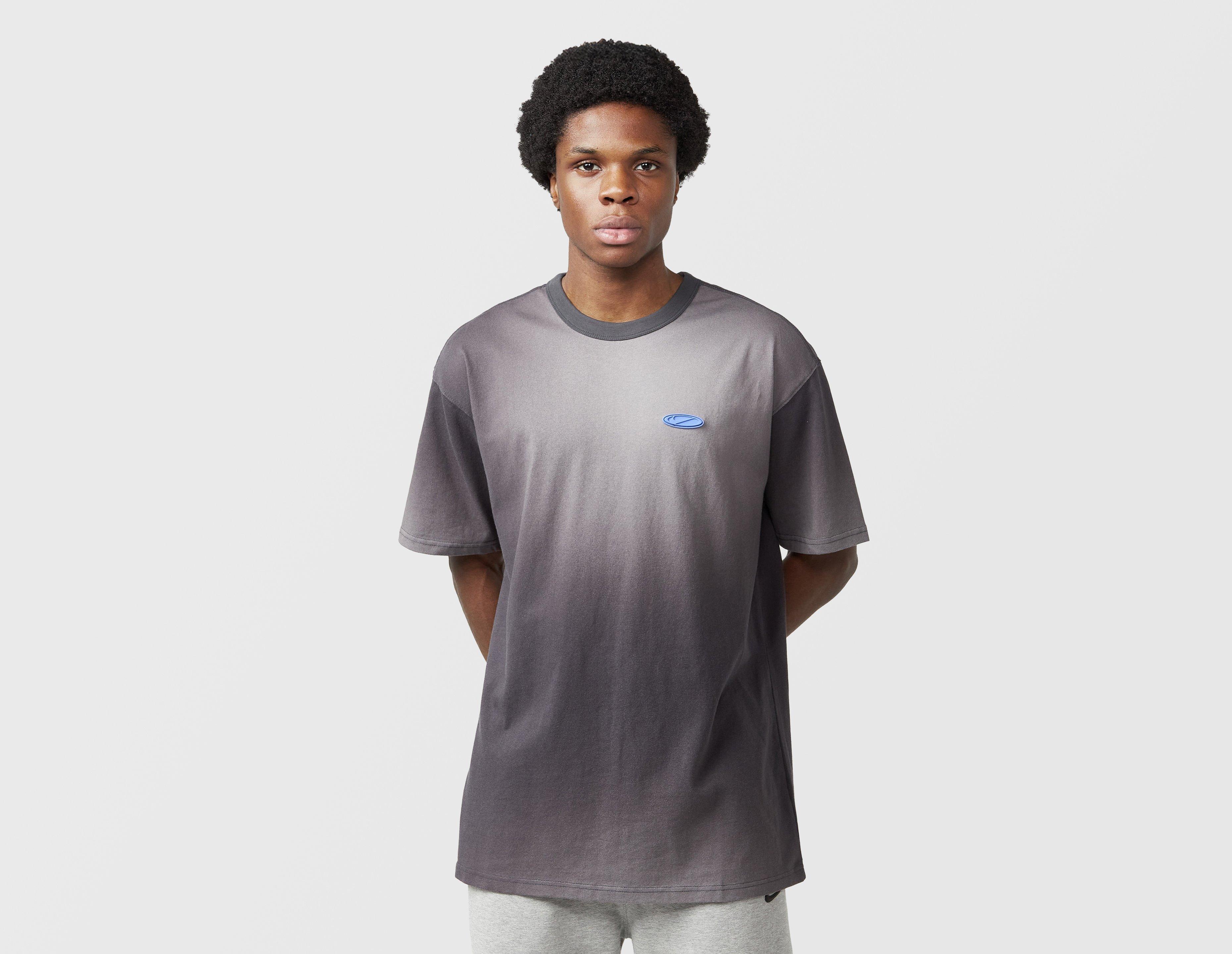 Nike Swoosh Badge T-Shirt Grey in  Men's Size XL