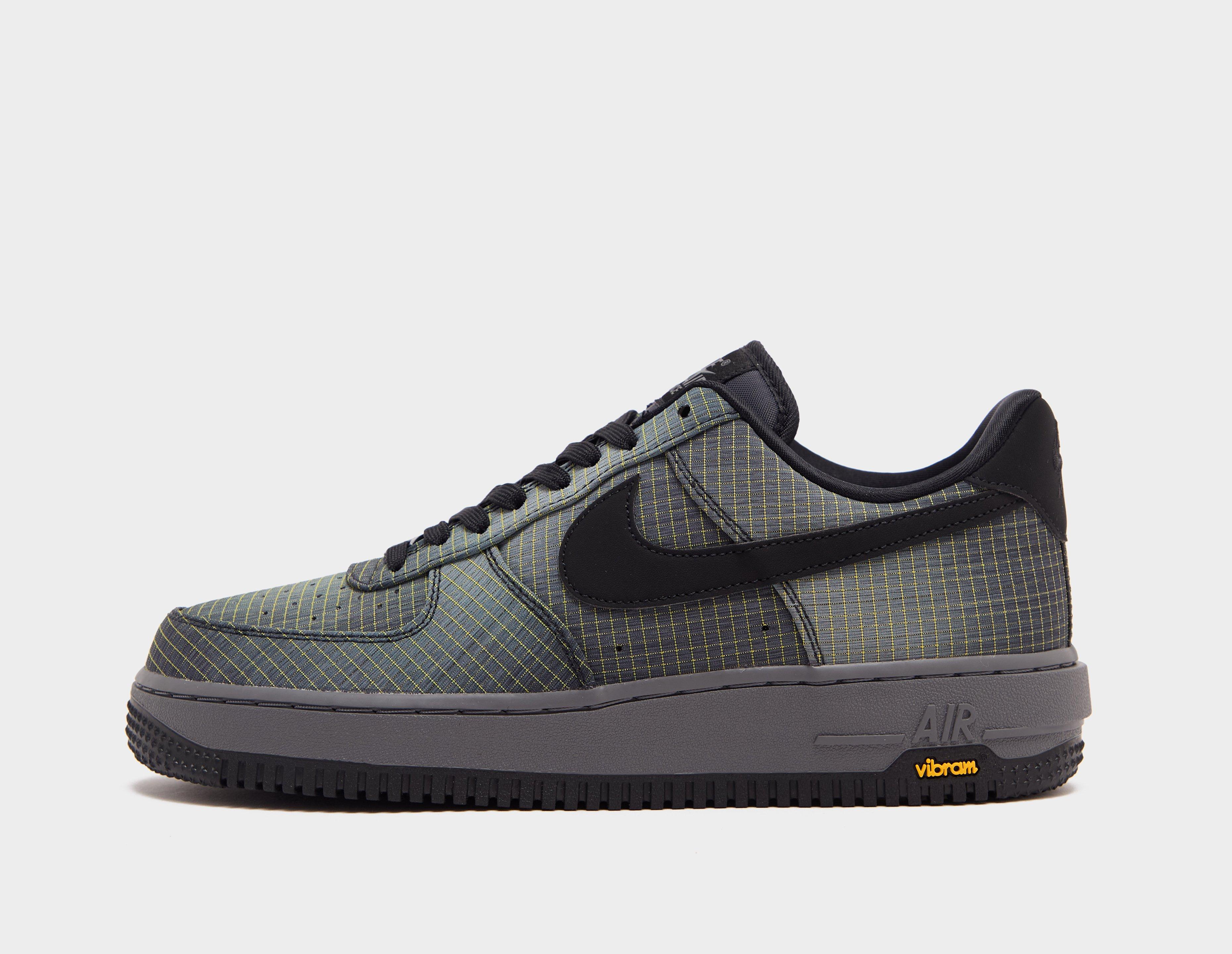 Nike Air Force 1 Vibram Black in  Men's Size 9