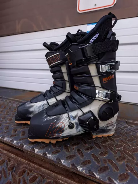 K2 Revolver Team Men's Ski Boots 2023 | K2 Skis and K2 Snowboarding