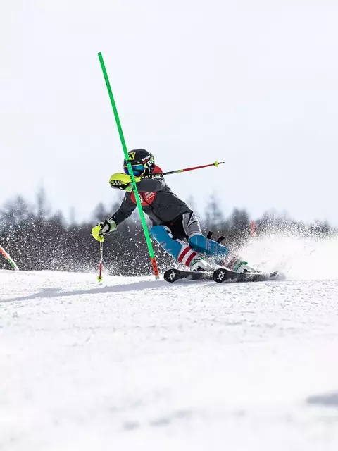 Völkl Racetiger GSL R JR w/ Plate 2024 Skis