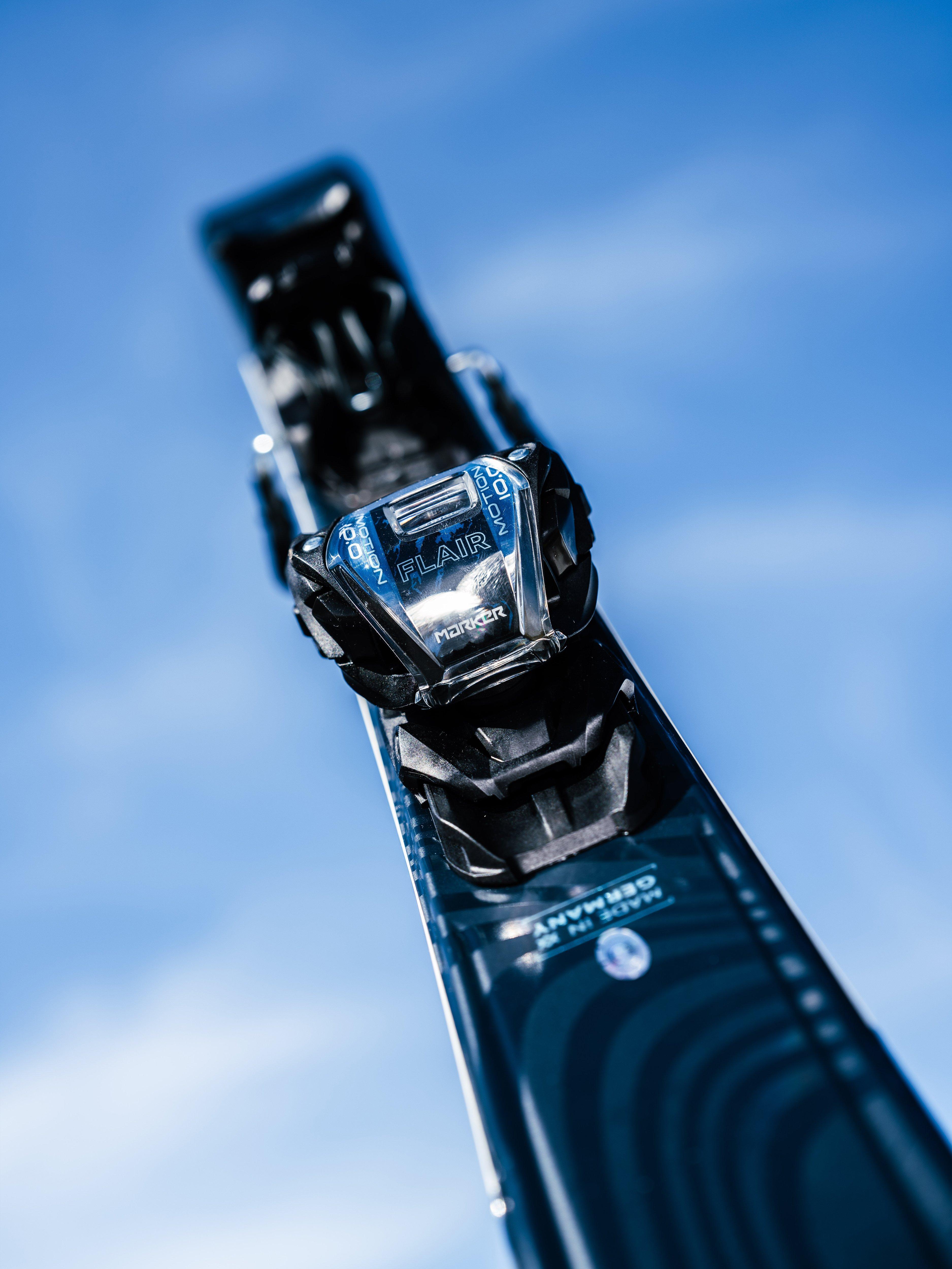 スキー板 フォルクル VOLKL FLAIR 76 ELITE 154 Volkl Flair 76 Elite Womens Skis w vMotion 10 GW Bindings