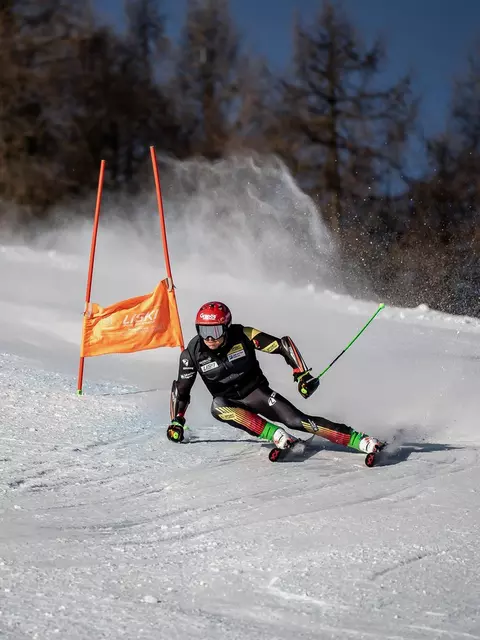 Völkl Racetiger Gs R Wc Fis W/ Plate Skis 2025 Völkl Völkl Racetiger Gs R Wc Fis W/ Plate Skis 2025 Völkl