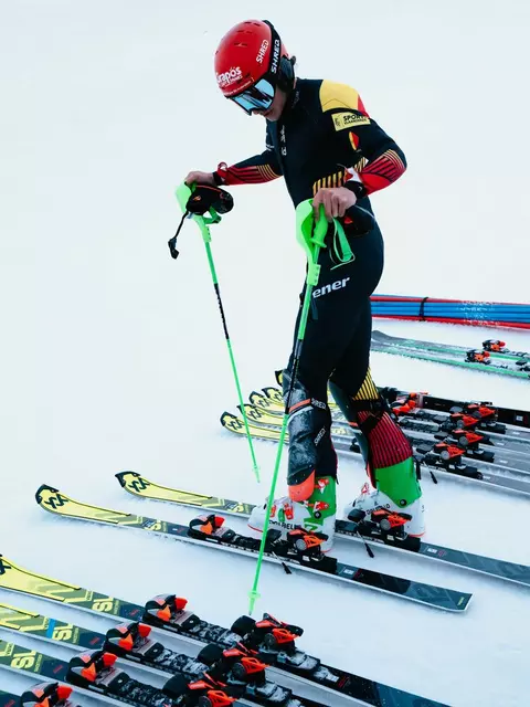 Völkl Racetiger Sl R Fis W/ Plate Skis 2025 Völkl Völkl Racetiger Sl R Fis W/ Plate Skis 2025 Völkl