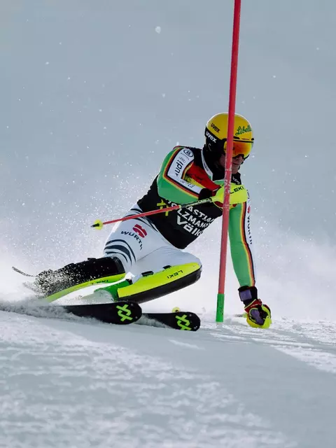 Völkl Racetiger Sl R Wc Fis W/ Plate Skis 2025 Völkl Völkl Racetiger Sl R Wc Fis W/ Plate Skis 2025 Völkl