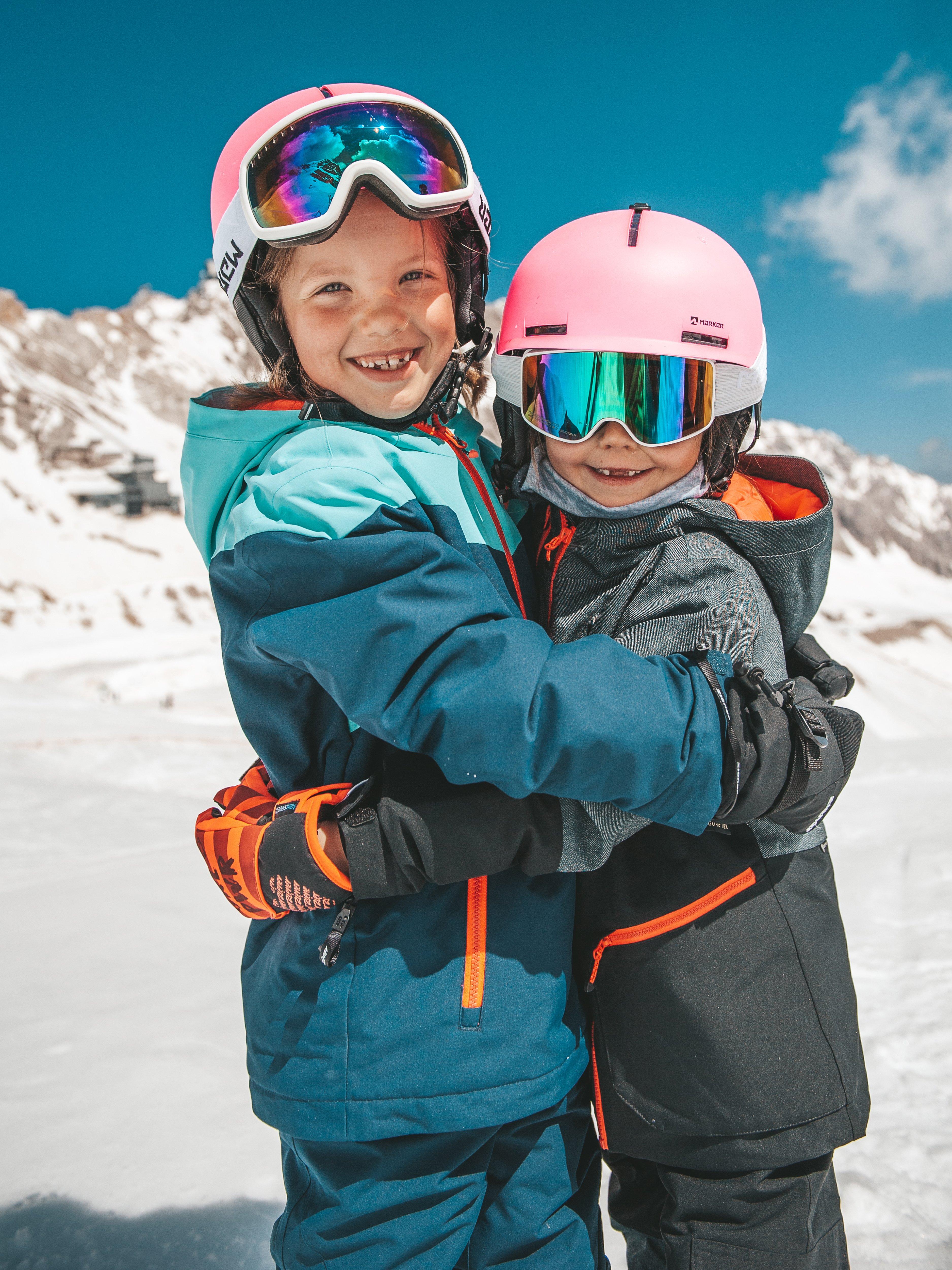 Völkl Shine Jr Vmotion Skis