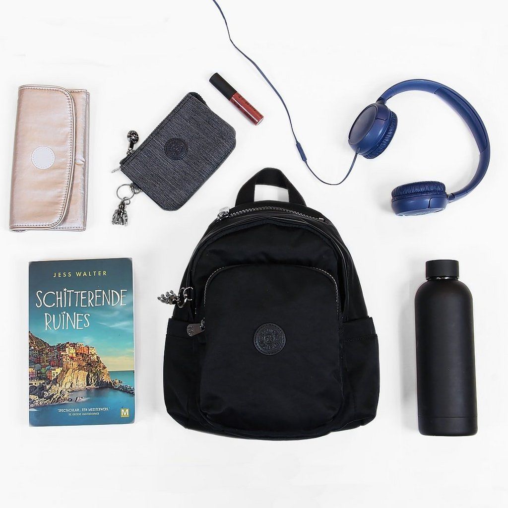 ¿Qué puedes llevar en una mochila pequeña? | Kipling