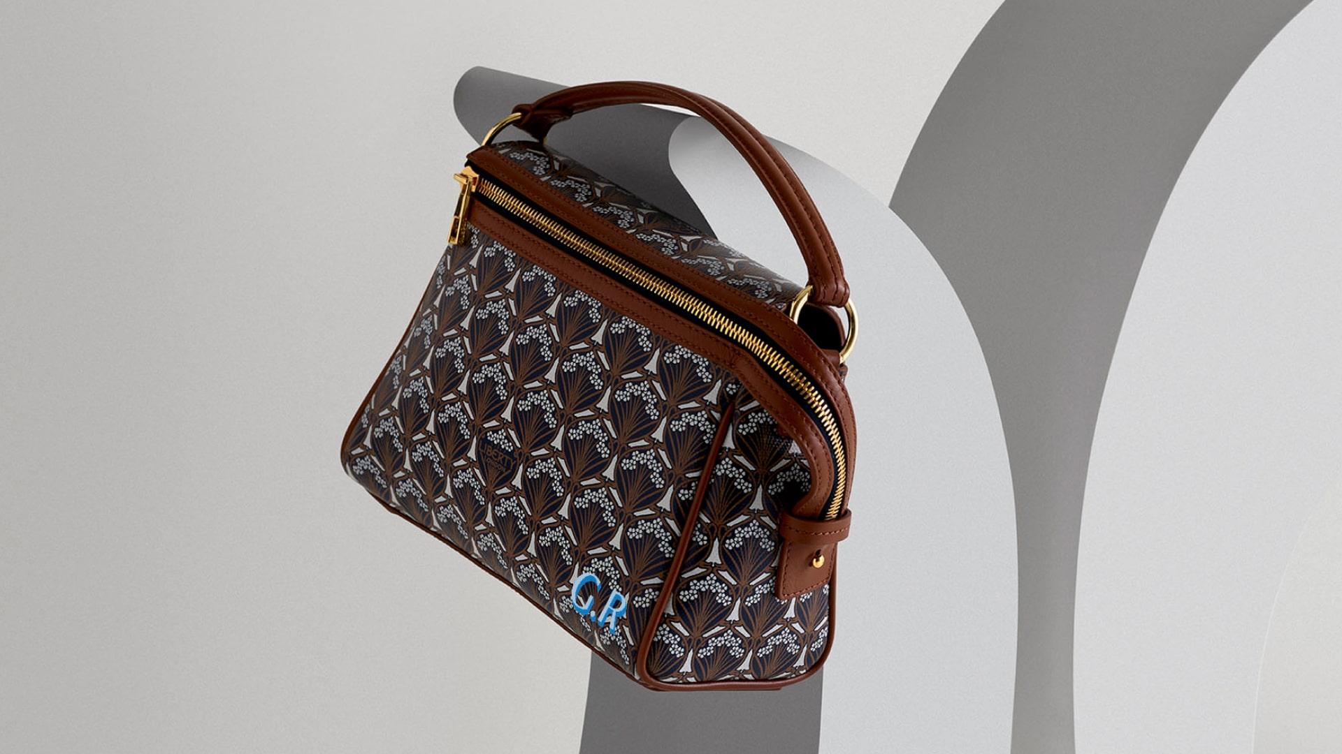 THE IPHIS COLLECTION | A PERSONALISED TOUCH 