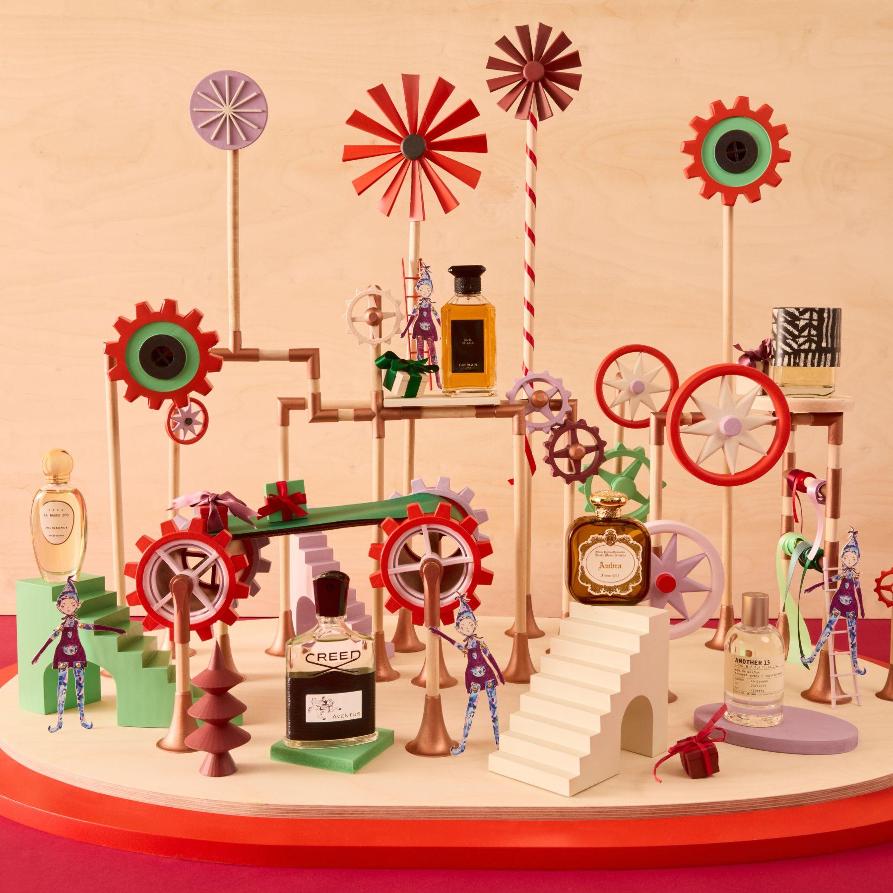 Liberty Christmas mechanical hero display