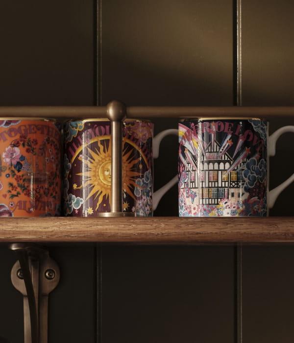 Mugs and Teacups