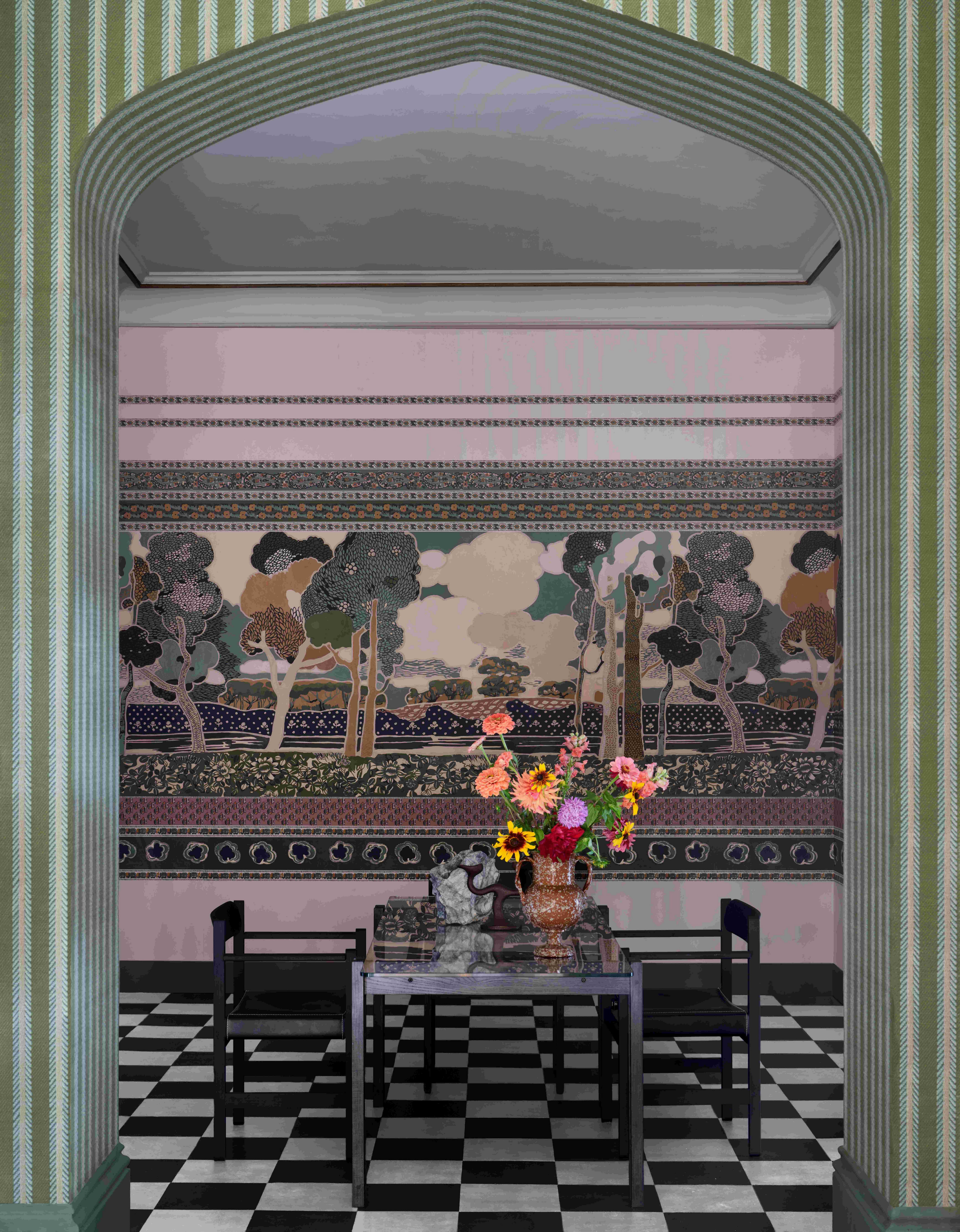 Discover winter dining table centrepiece ideas