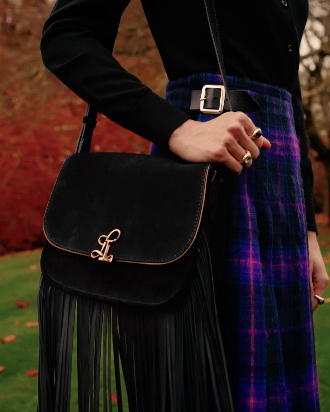 The Liberty Hypernova 150 Swing Bag in black