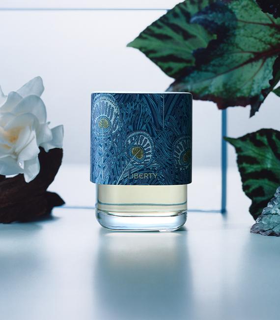 Hera Reigns, Bright, Enveloping, Oud