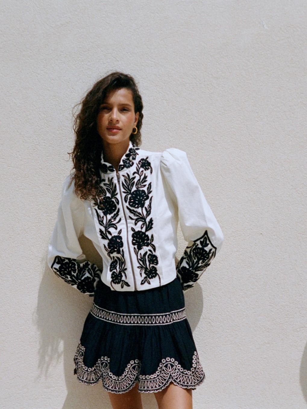 how-to-wear-black-in-summer