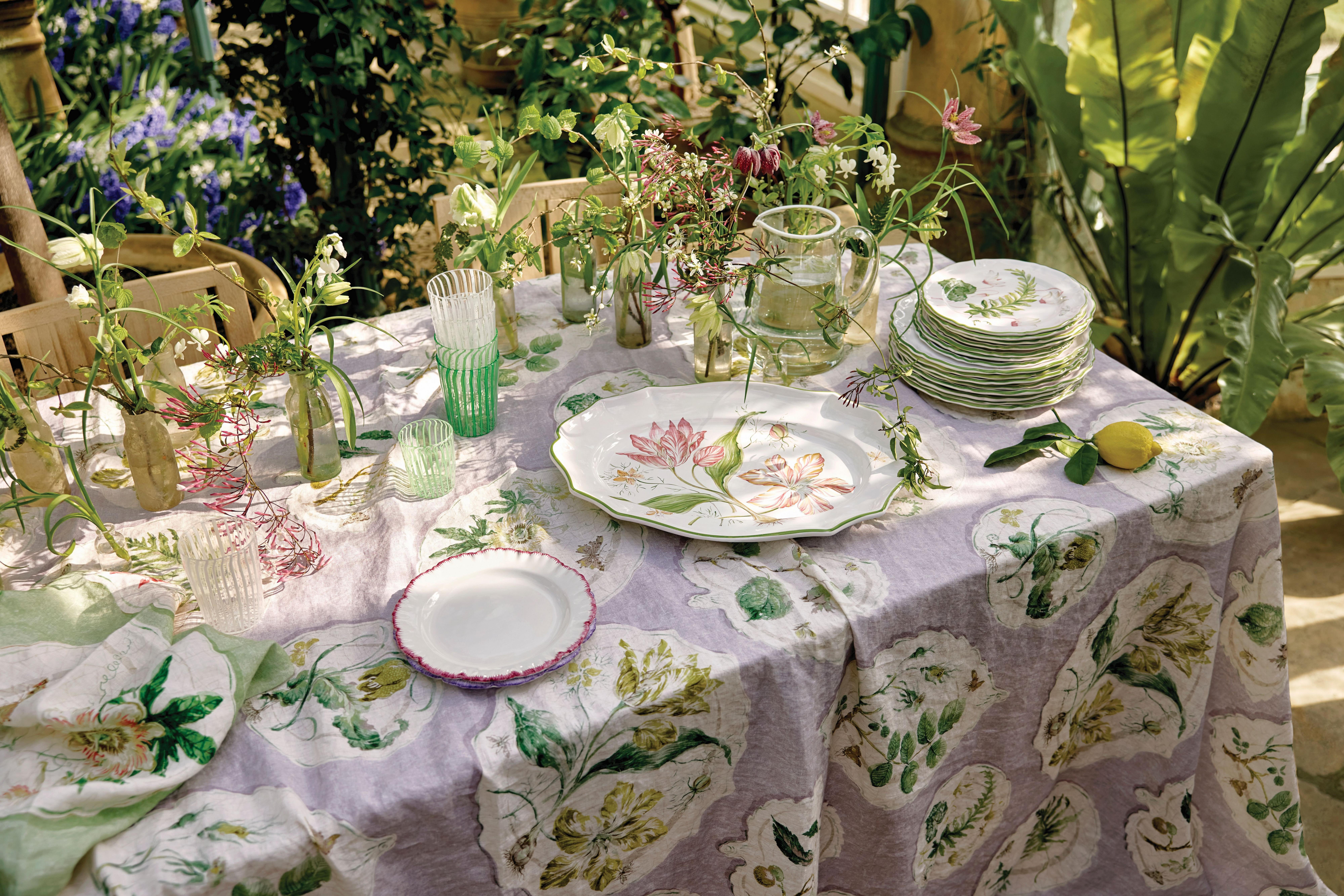 Daylesford x Colefax and Fowler Quince Garden 280x160cm Tablecloth