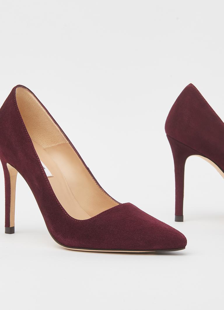 Maroon 2025 court shoes