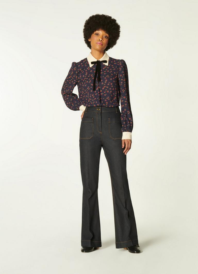 Flared 2025 jeans sale