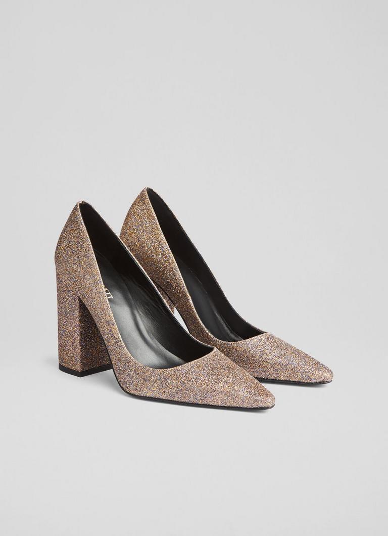 Glitter courts top