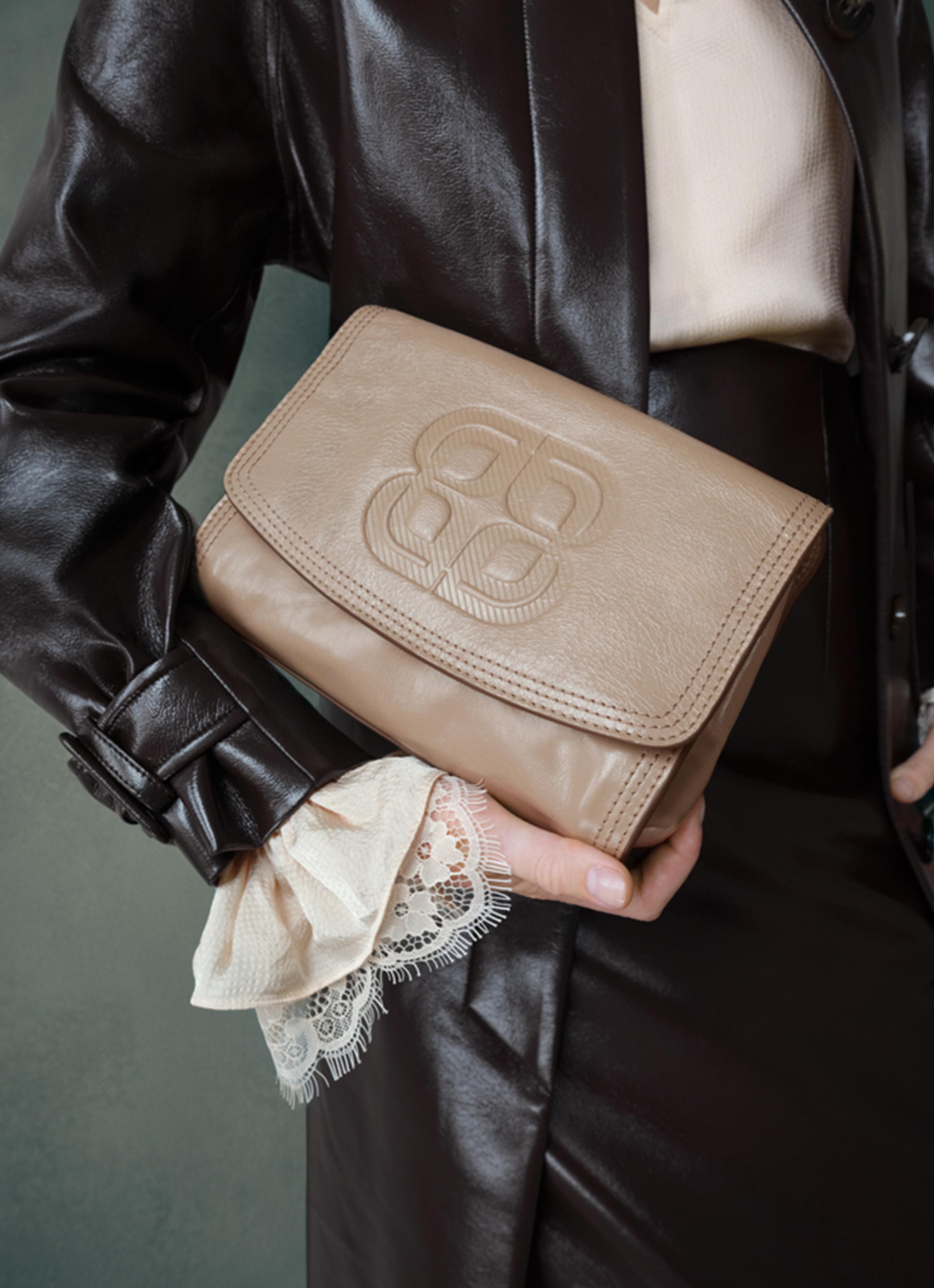 Crossbody Sam Edelman Handbags Sample Sale Dana Emboss Taupe