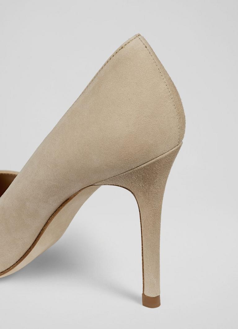 Beige suede 2025 pointed heels