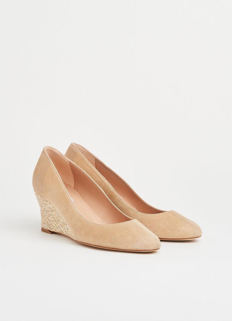 【LK BENNETT】日本未入荷!EEVI SUEDE ESPADRILLE WEDGES Eevi Beige Suede Espadrille Wedges | Shoes | Collections