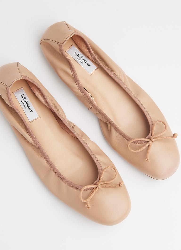 Nude leather online ballet pumps