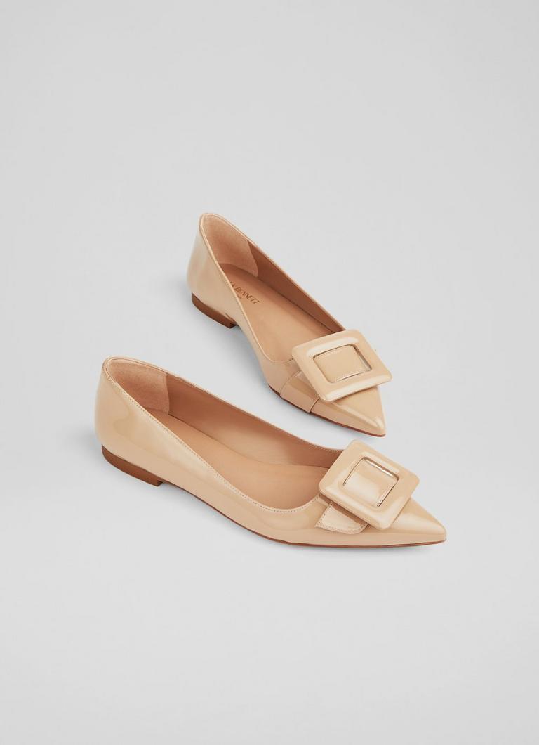 Beige patent leather outlet flats